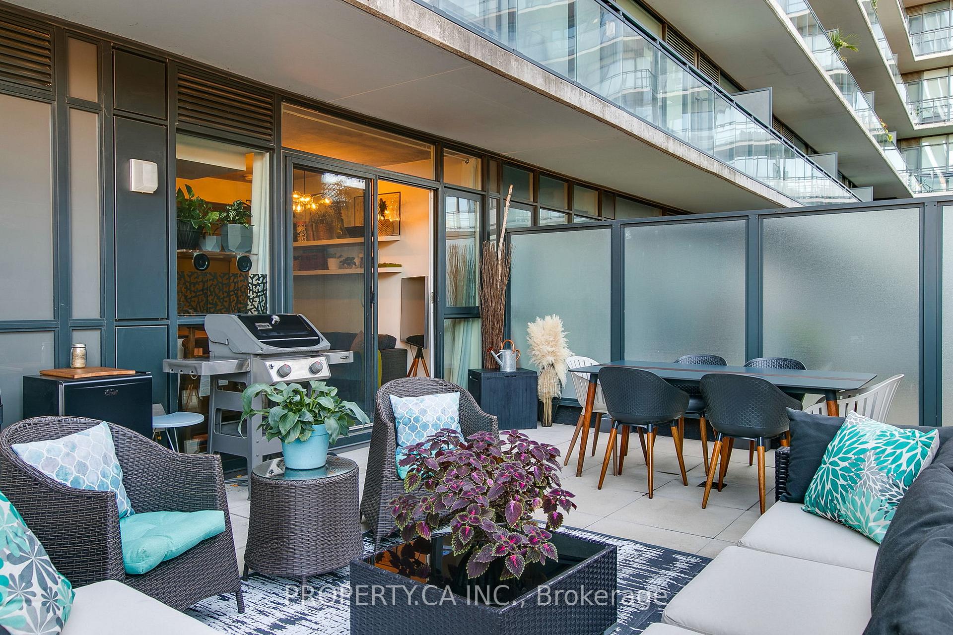 1190 Dundas Street E 305