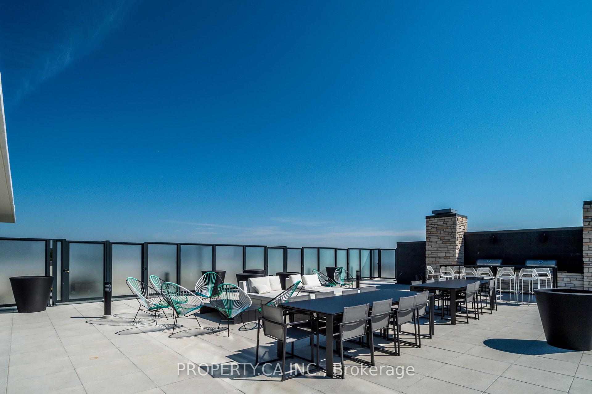 1190 Dundas Street E 305