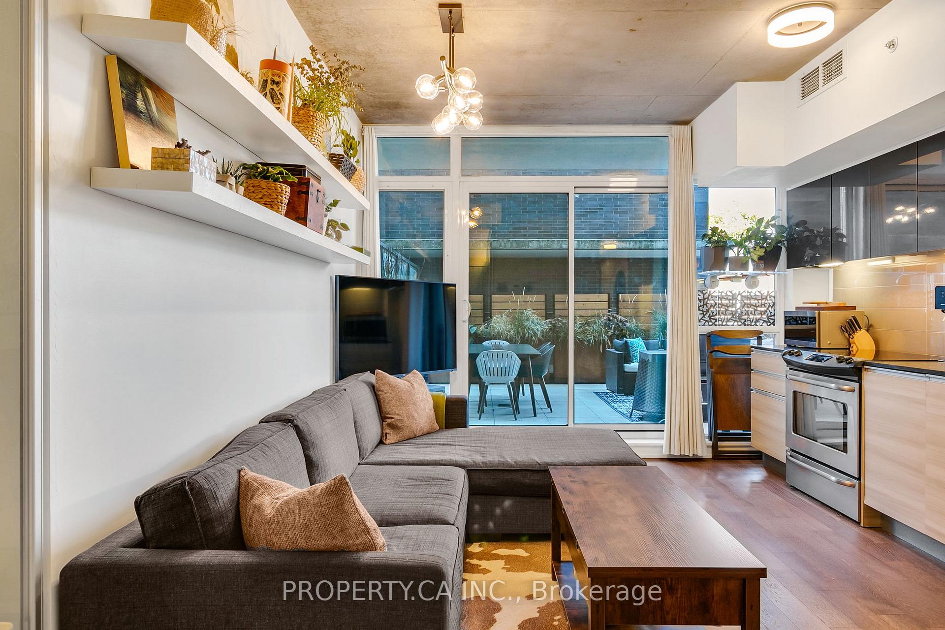 1190 Dundas Street E 305