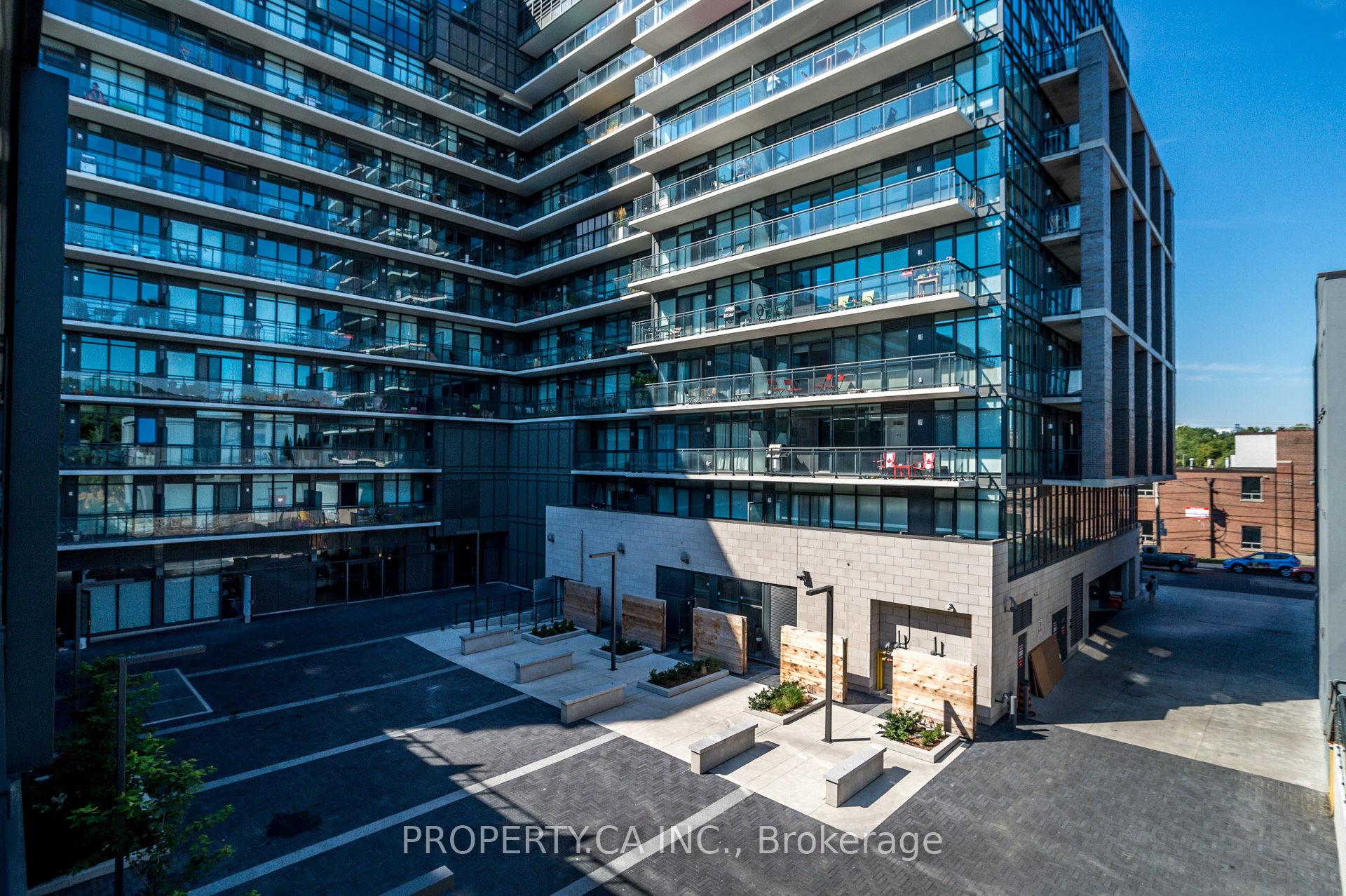 1190 Dundas Street E 305