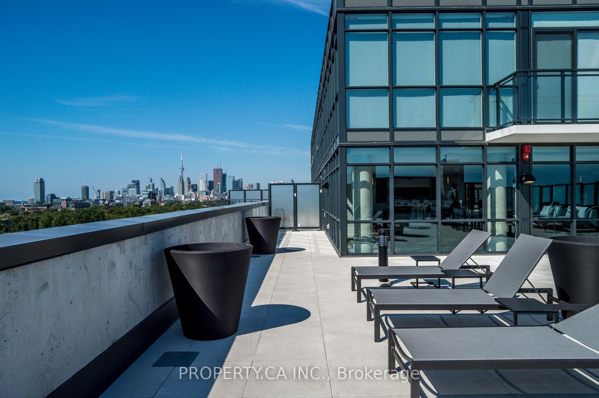 1190 Dundas Street E 305