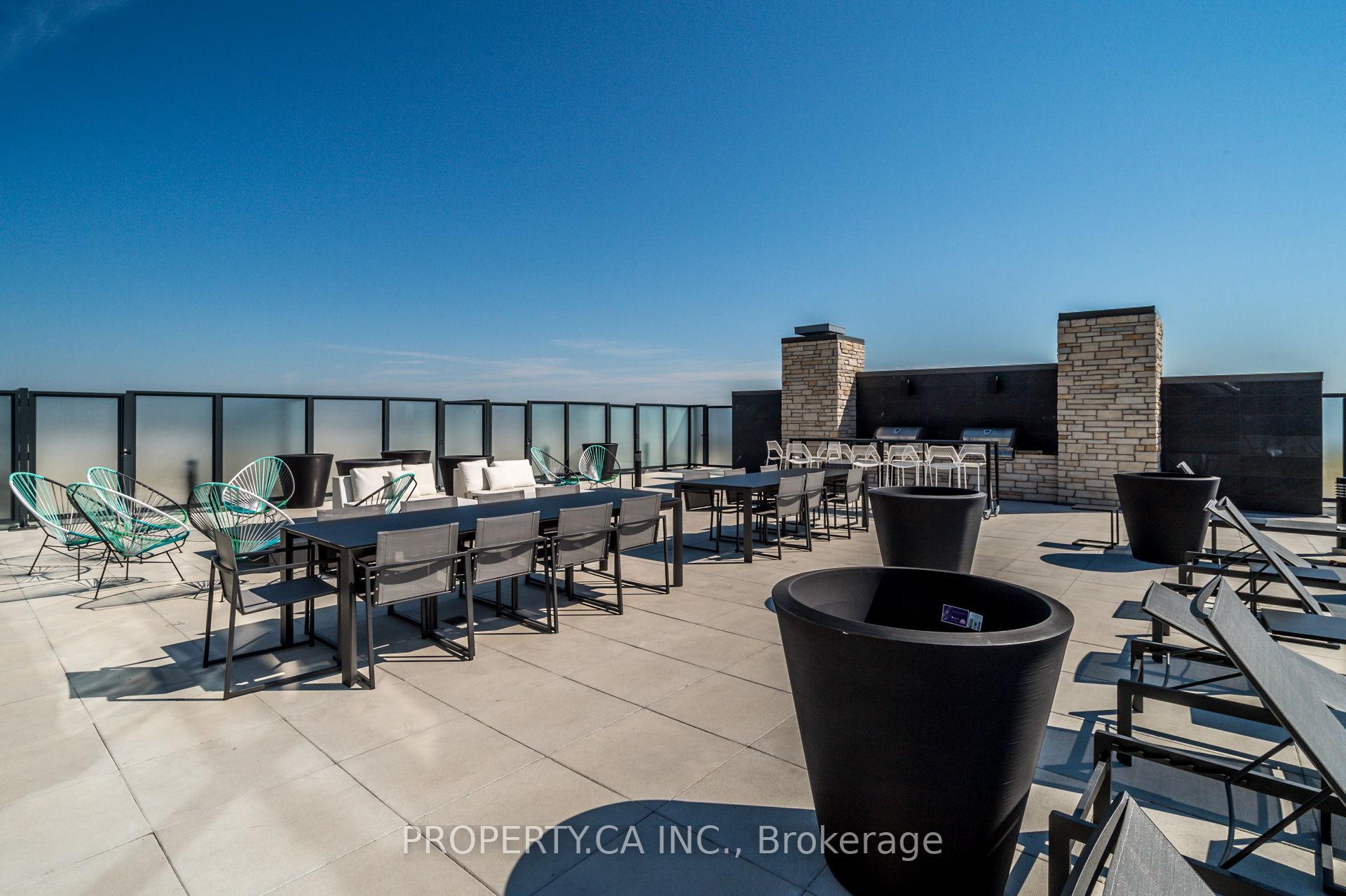 1190 Dundas Street E 305