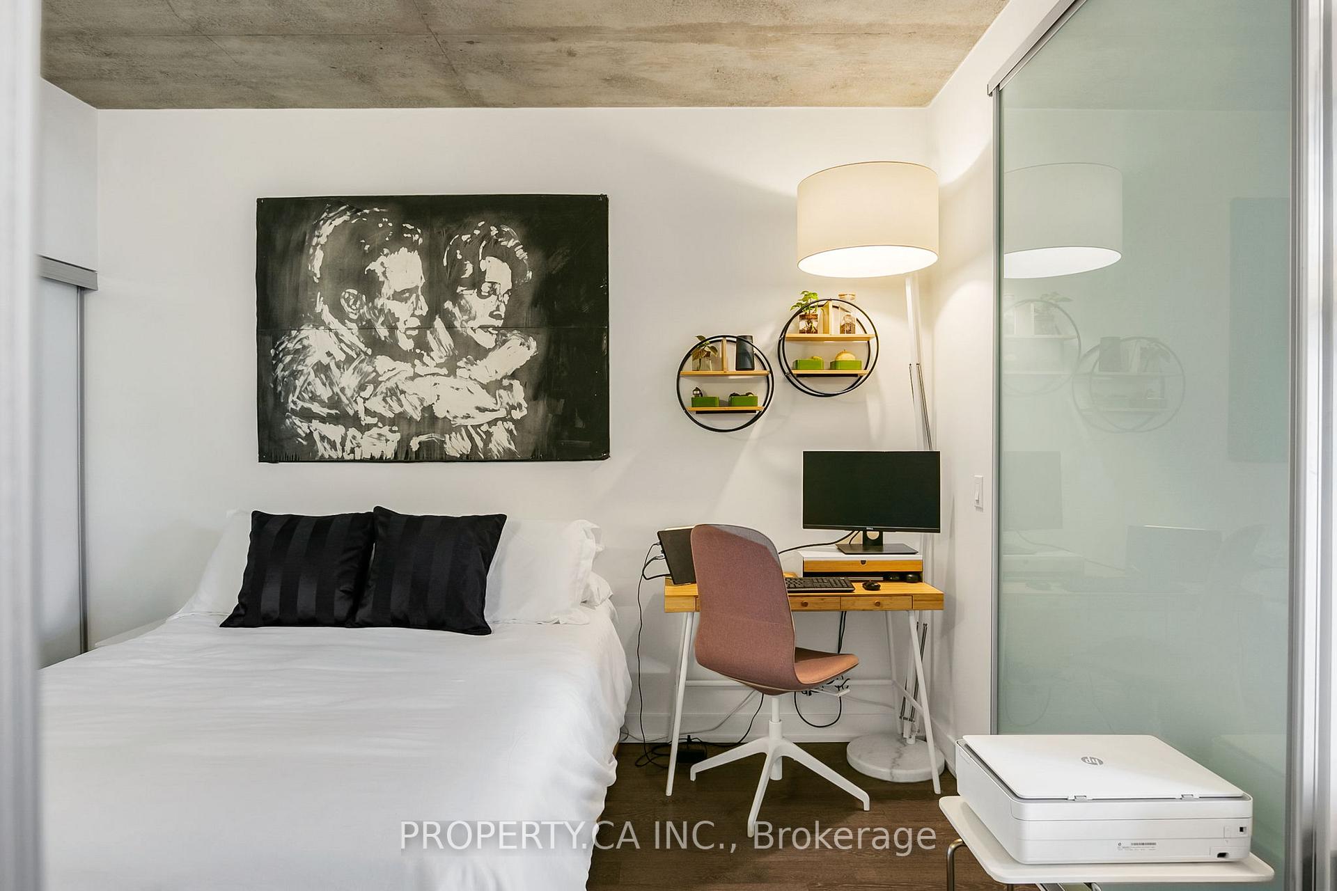 1190 Dundas Street E 305