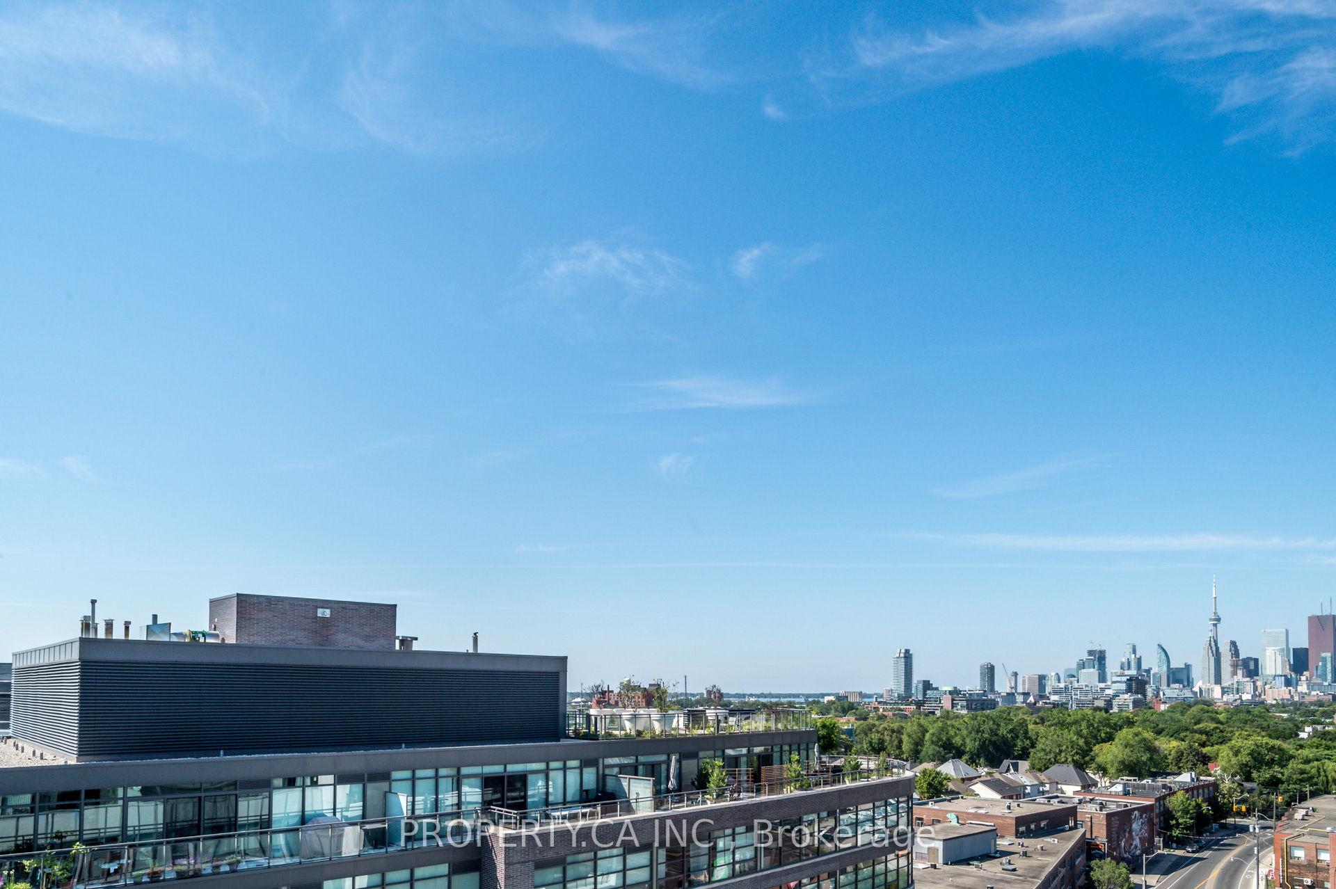 1190 Dundas Street E 305