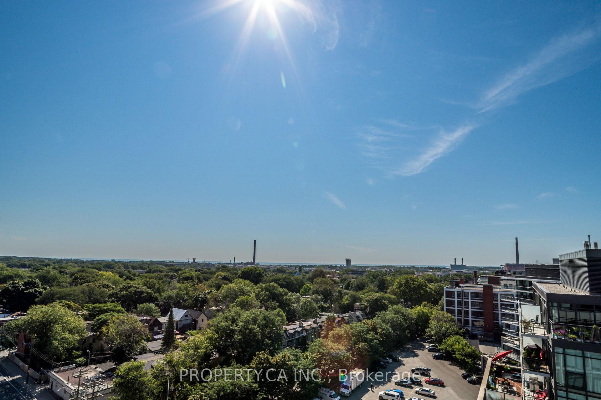 1190 Dundas Street E 305