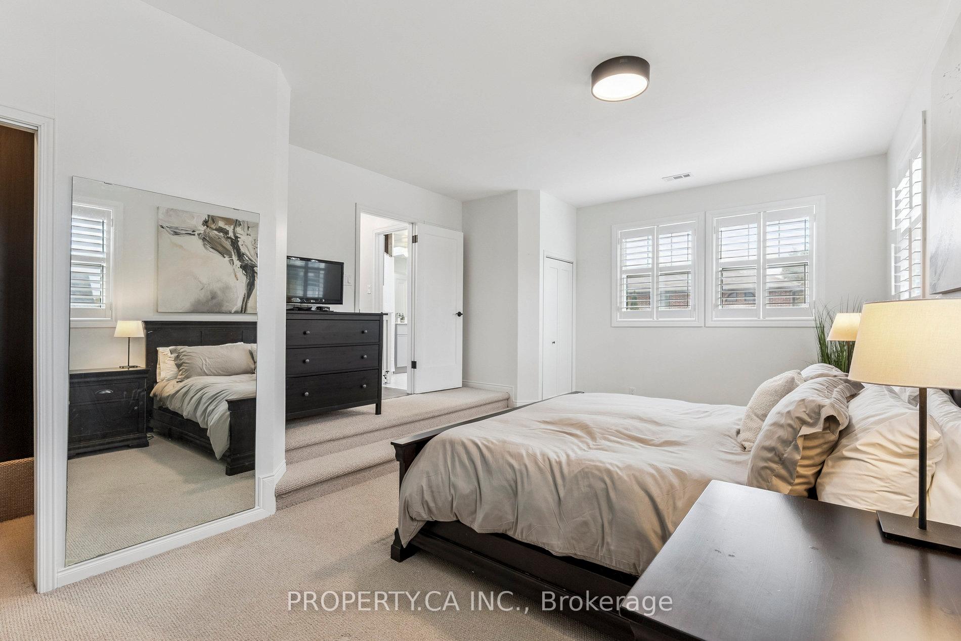 1628 Woodbine Heights Boulevard, Toronto E03