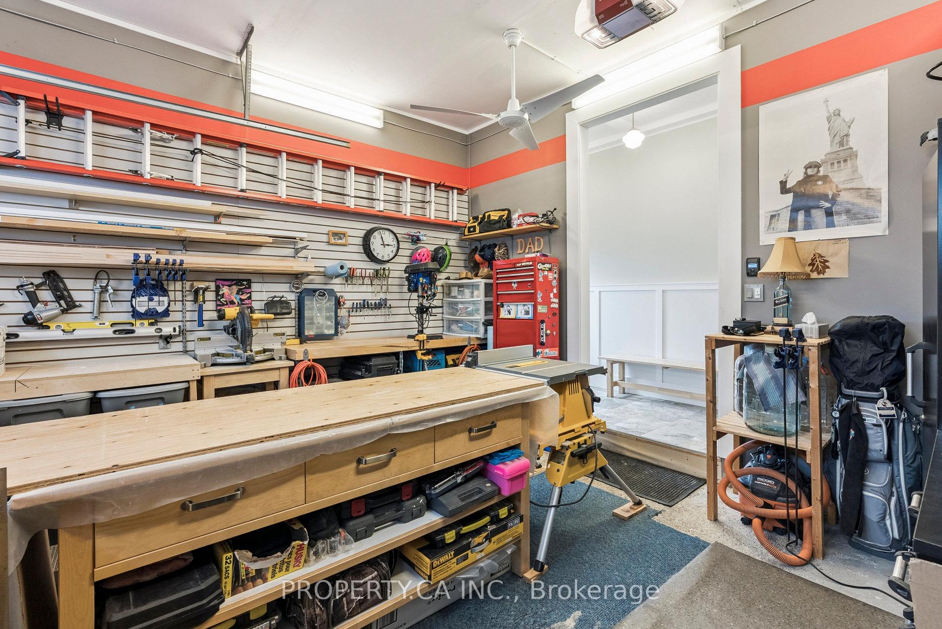 1628 Woodbine Heights Boulevard, Toronto E03