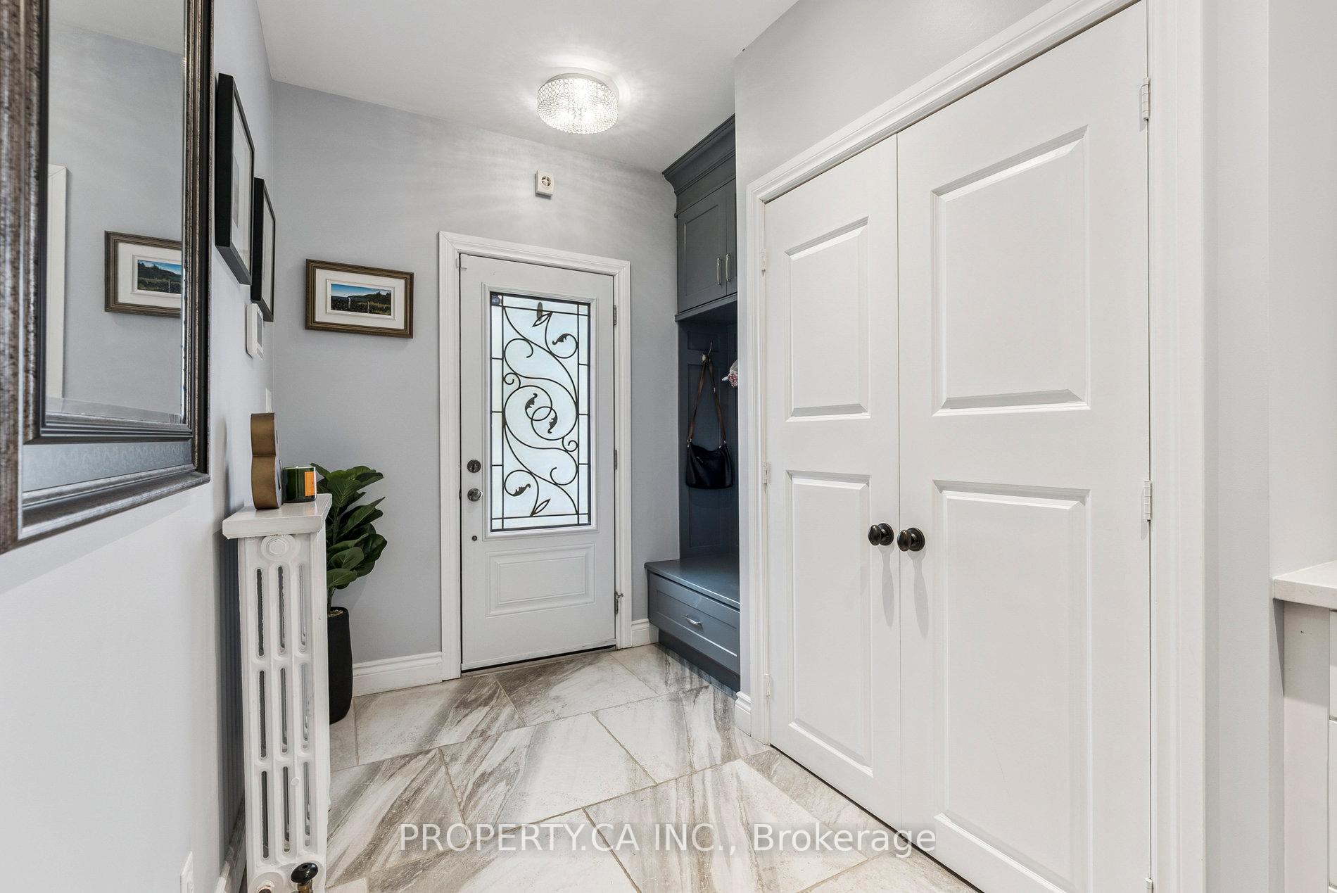 1628 Woodbine Heights Boulevard, Toronto E03