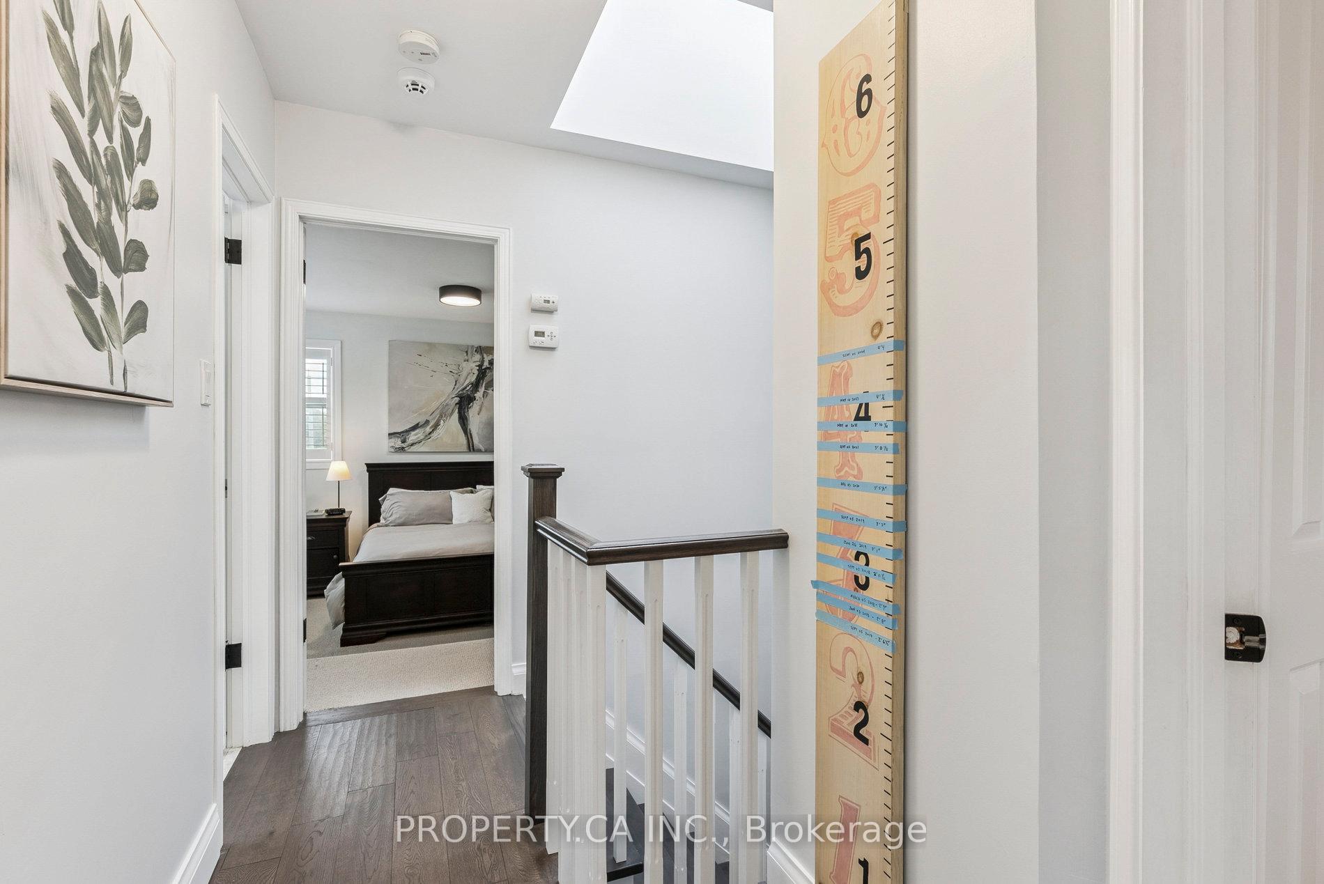1628 Woodbine Heights Boulevard, Toronto E03