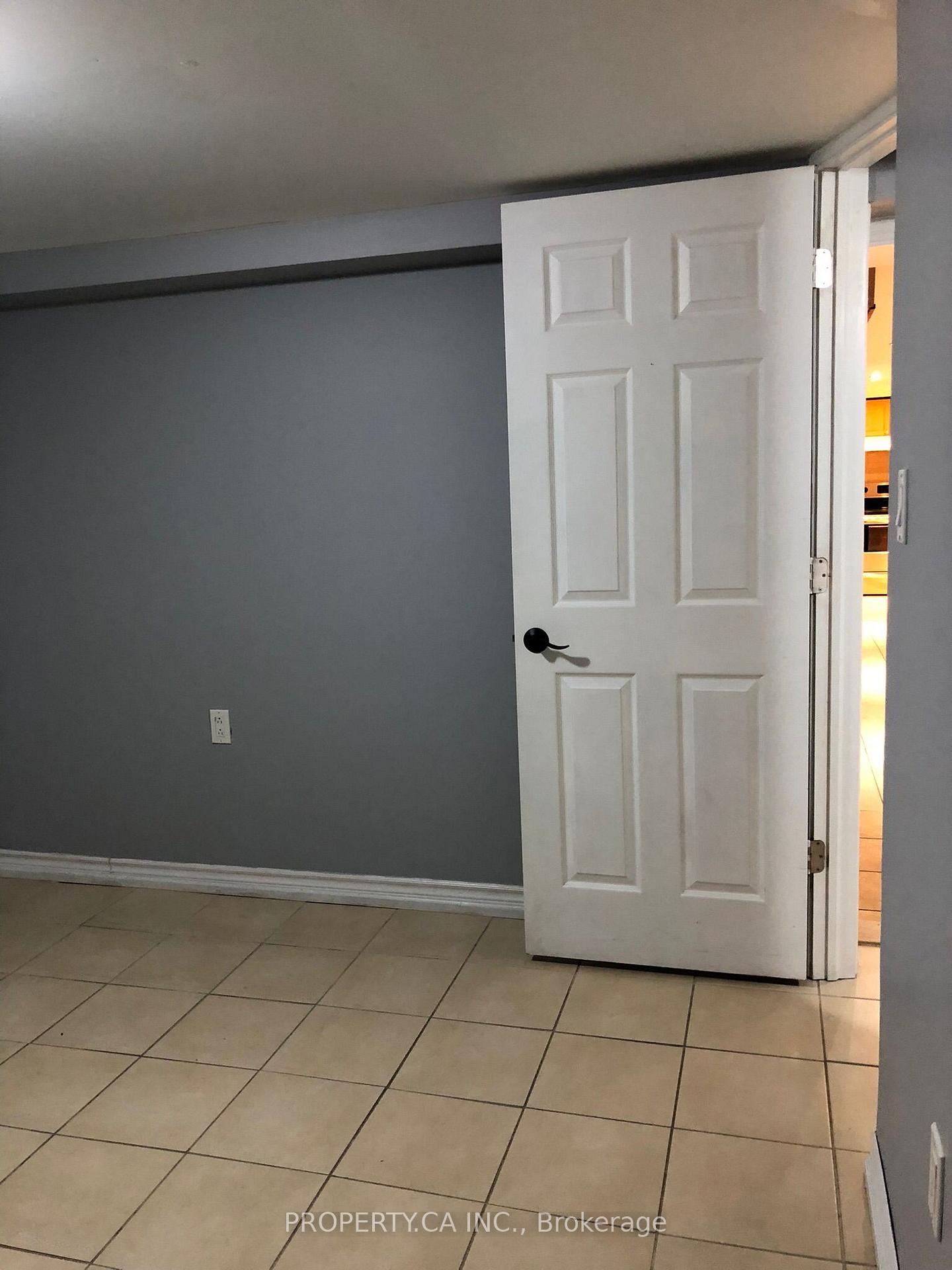 115 Darlingside Drive Upper