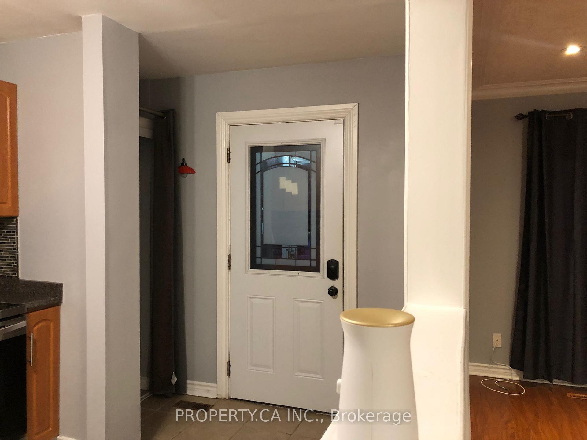 115 Darlingside Drive Upper