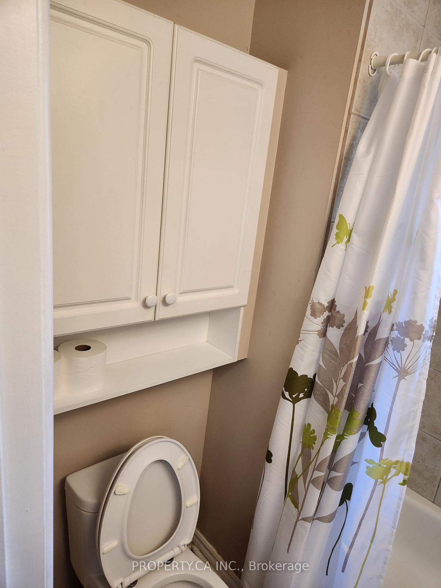 115 Darlingside Drive Upper