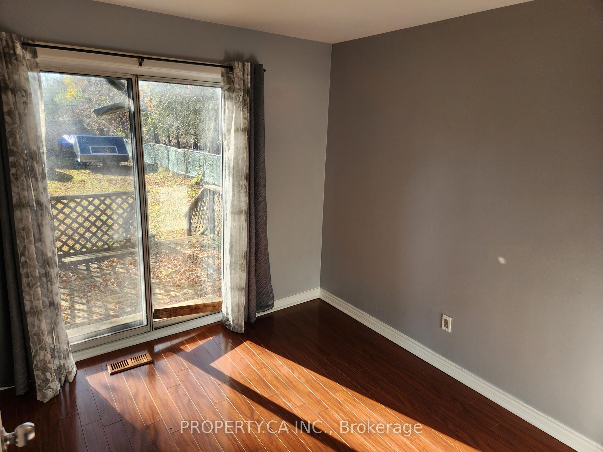 115 Darlingside Drive Upper