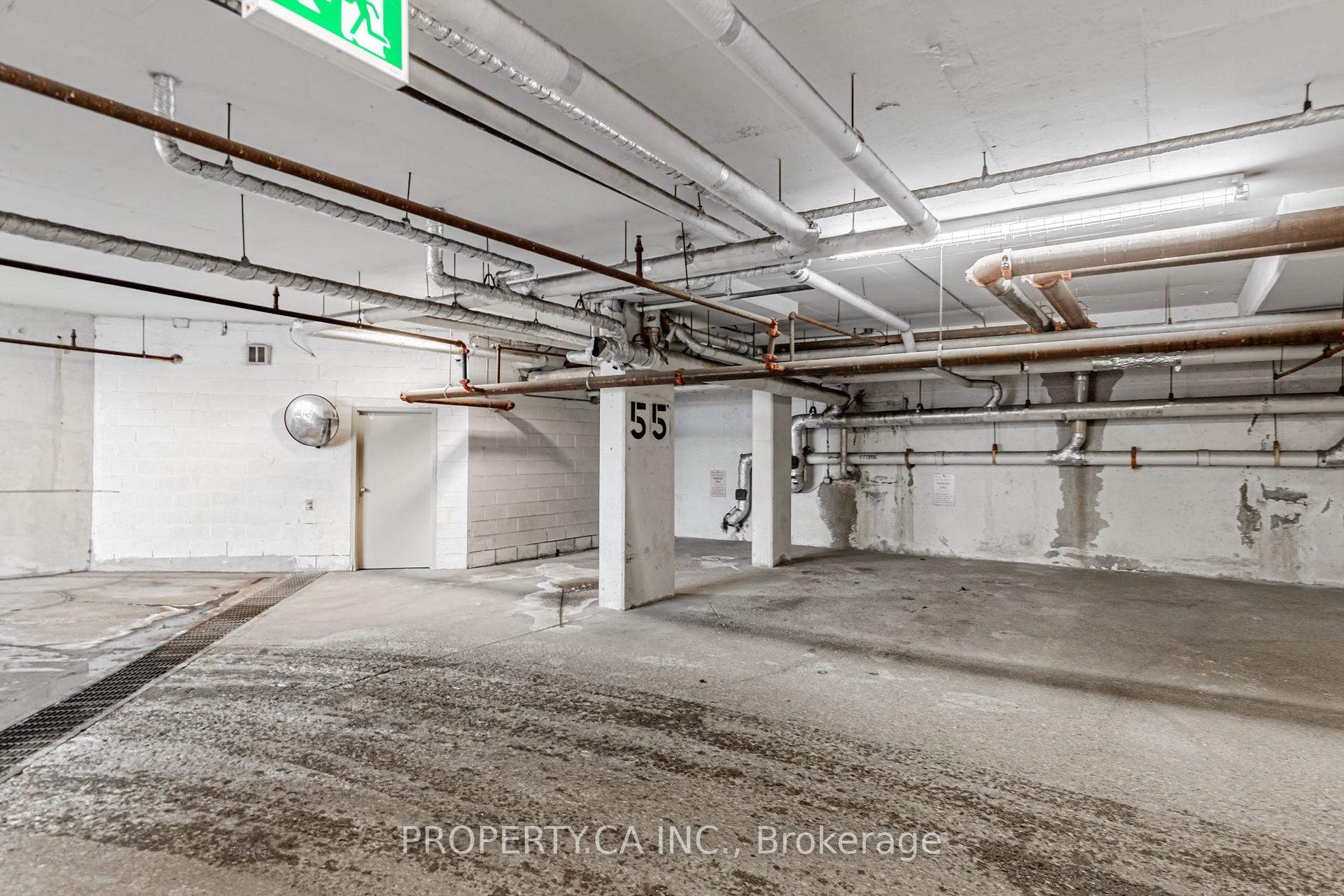 945 O'connor Drive 5