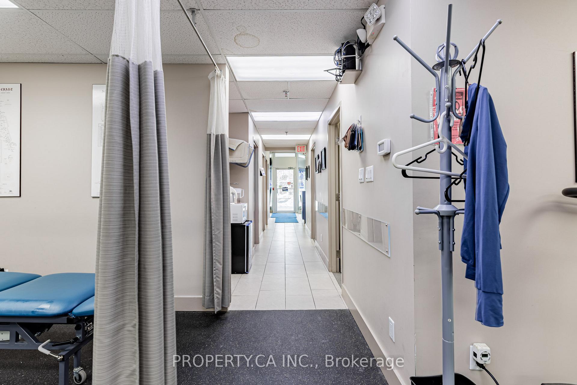 945 O'connor Drive 5