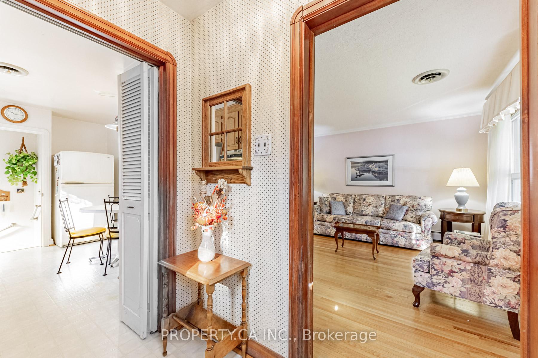 82 Cedarcrest Boulevard