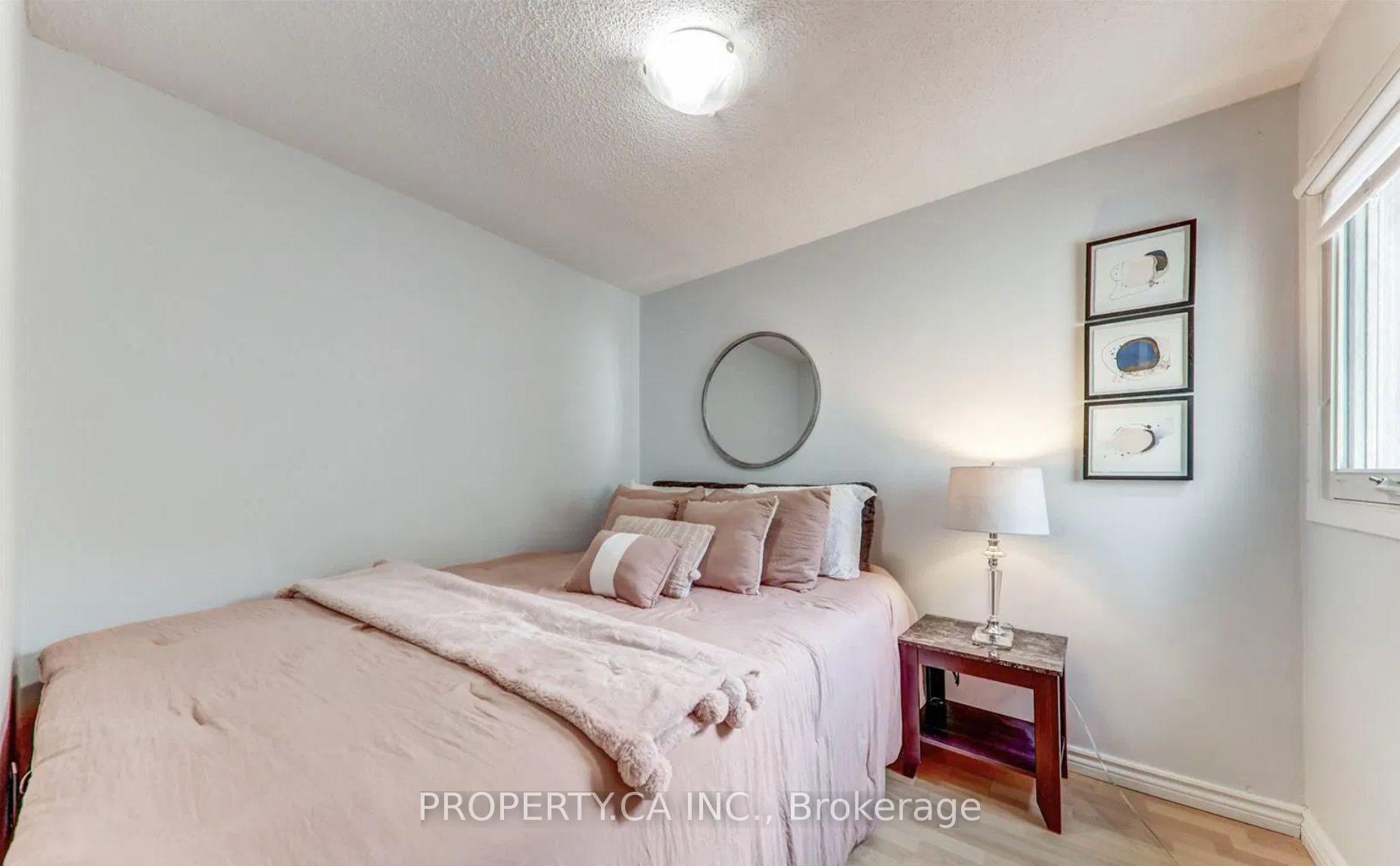 78 Pennyhill Drive Upper