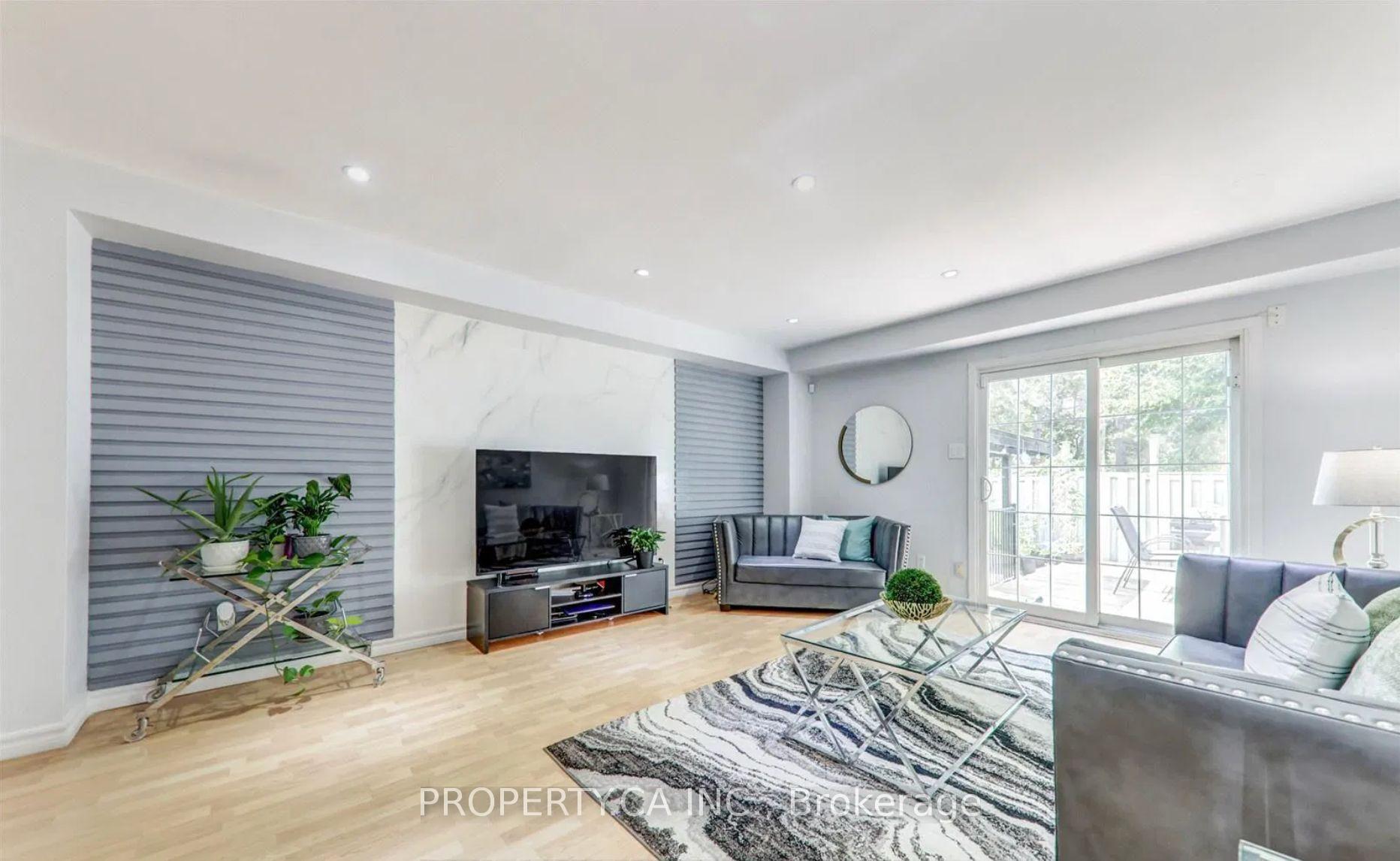 78 Pennyhill Drive Upper