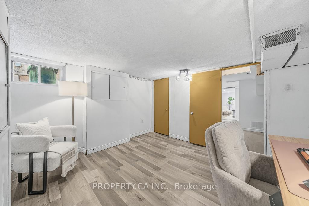 146 King Edward Avenue