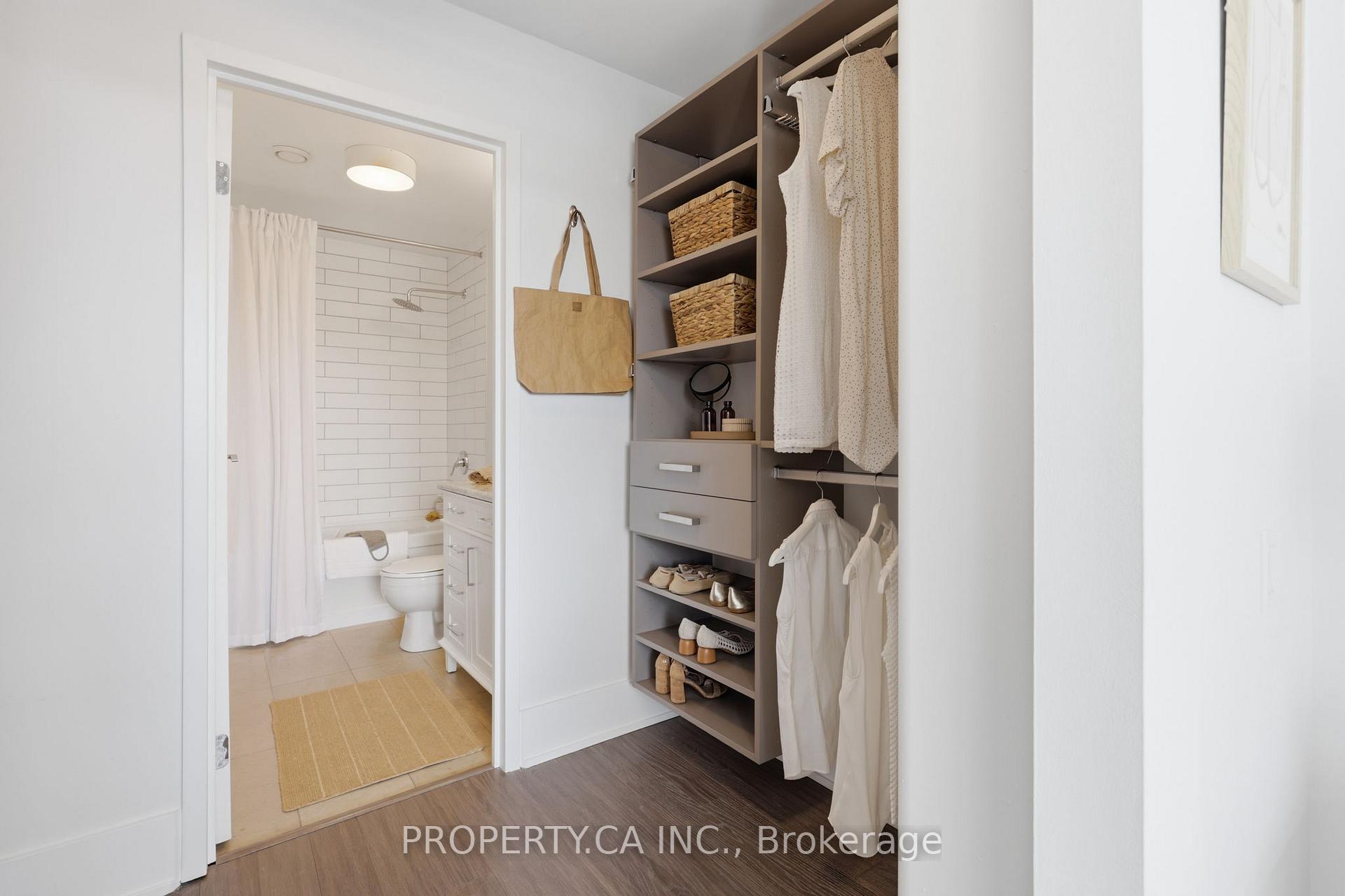 233 Carlaw Avenue 804