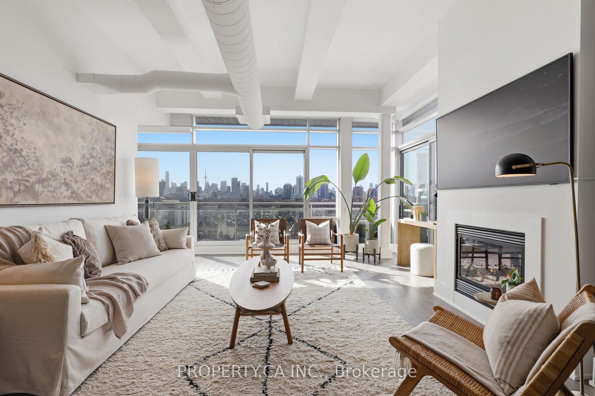 233 Carlaw Avenue 804