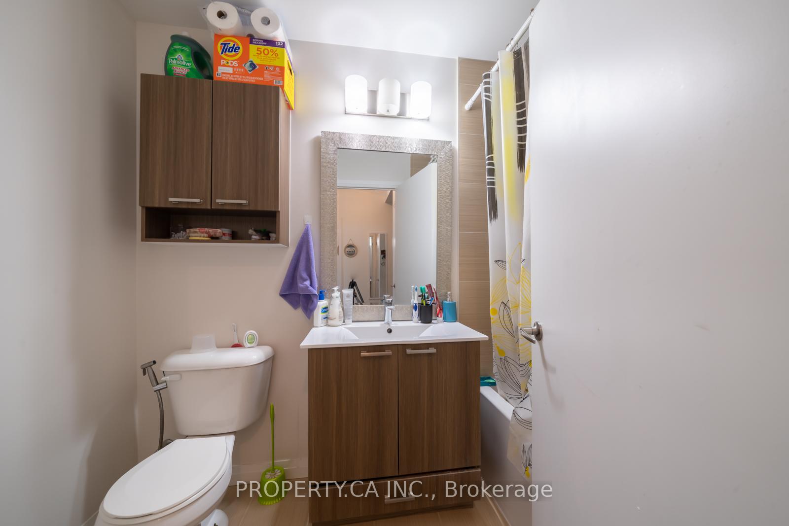 2150 Lawrence Avenue E 906