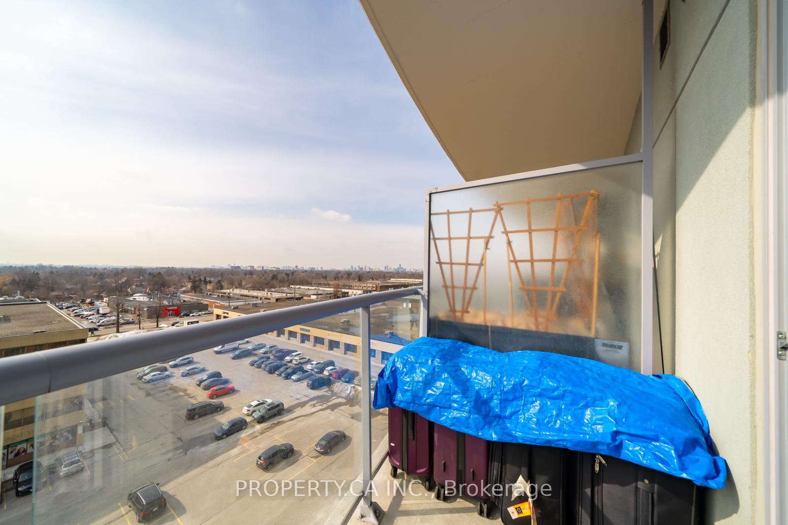 2150 Lawrence Avenue E 906