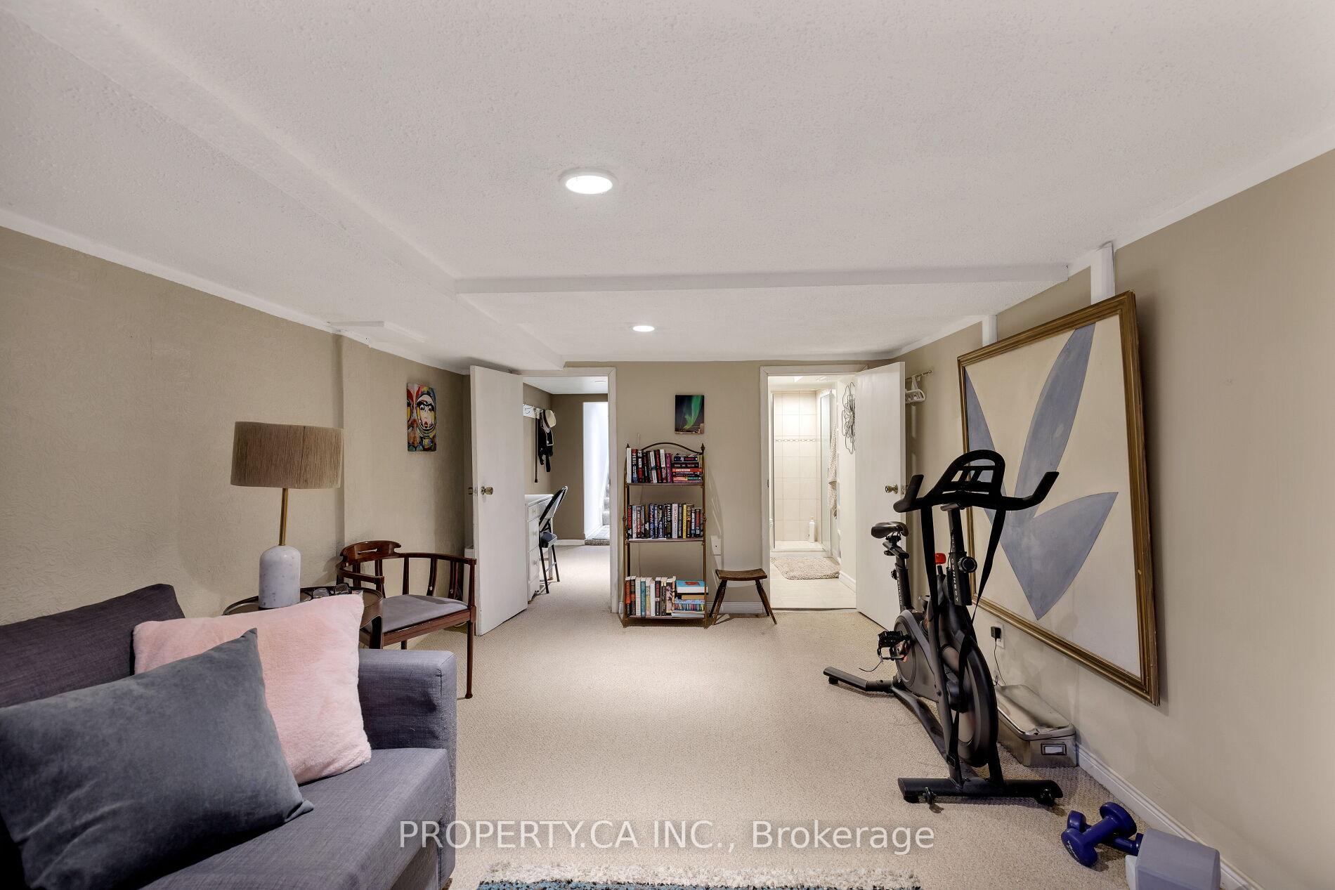 313 Monarch Park Avenue