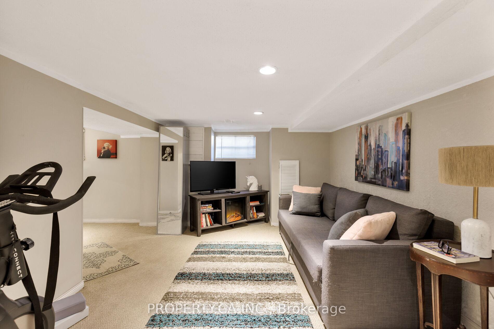 313 Monarch Park Avenue