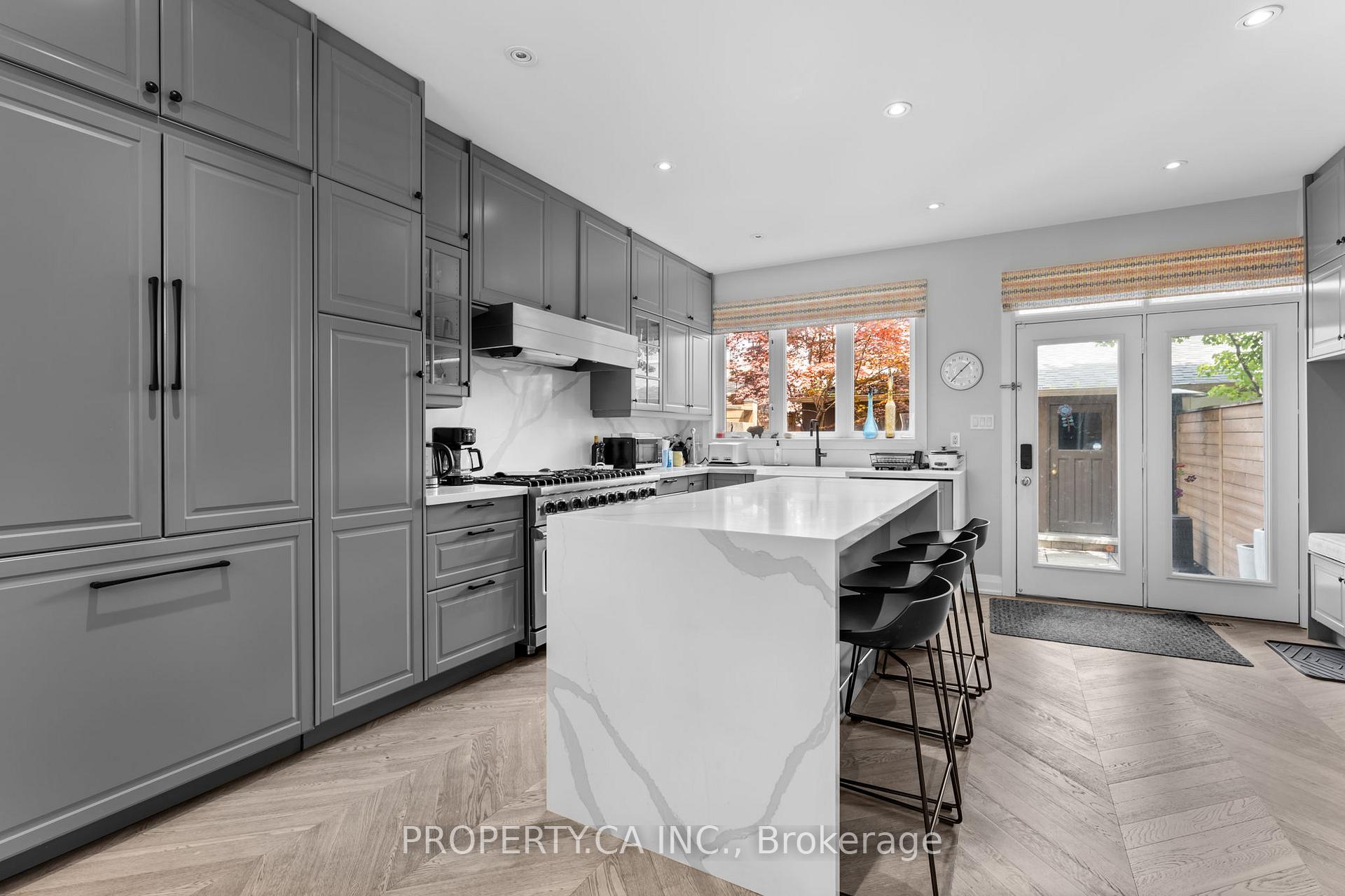 55 Northern Dancer Boulevard