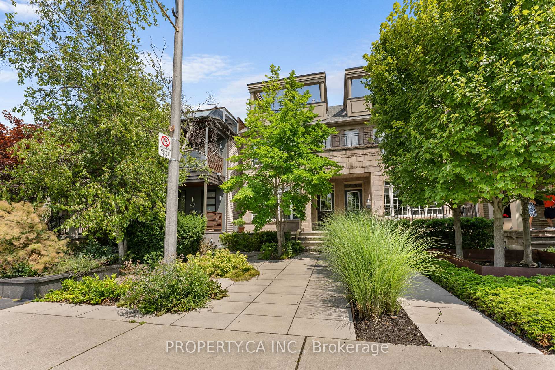 55 Northern Dancer Boulevard