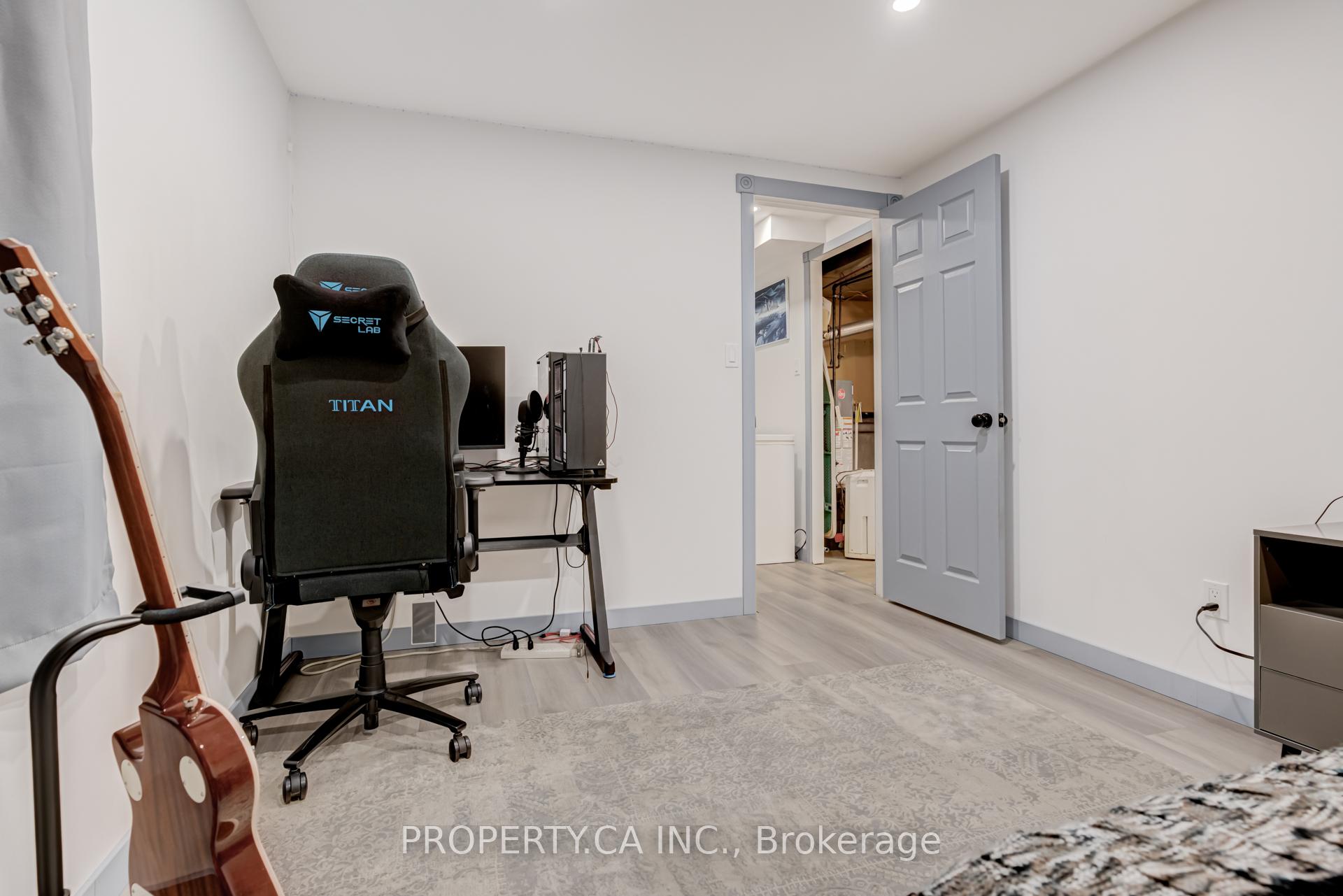 6 Hendley Drive