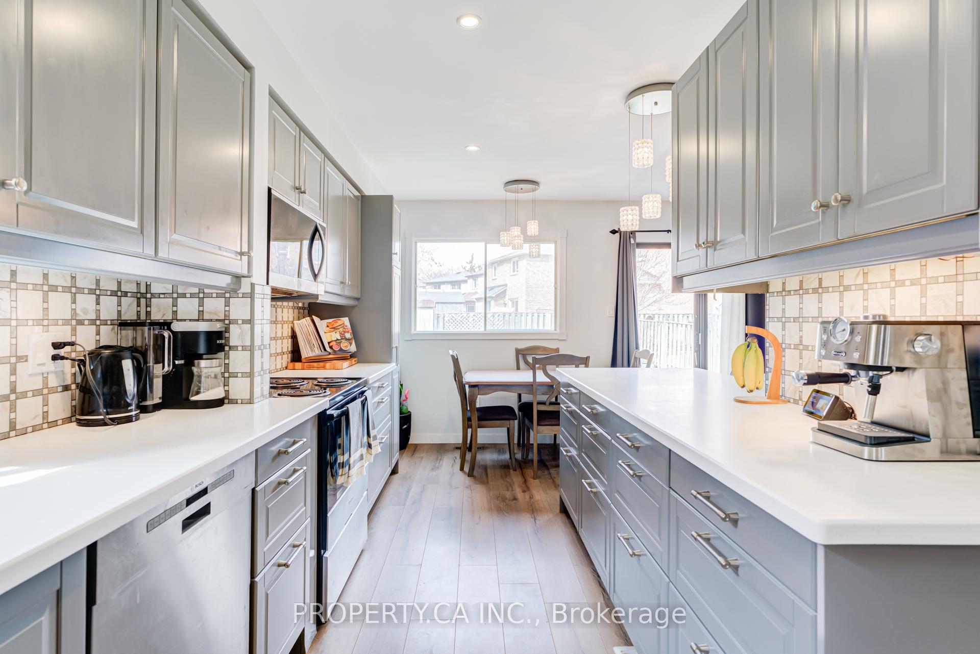 6 Hendley Drive