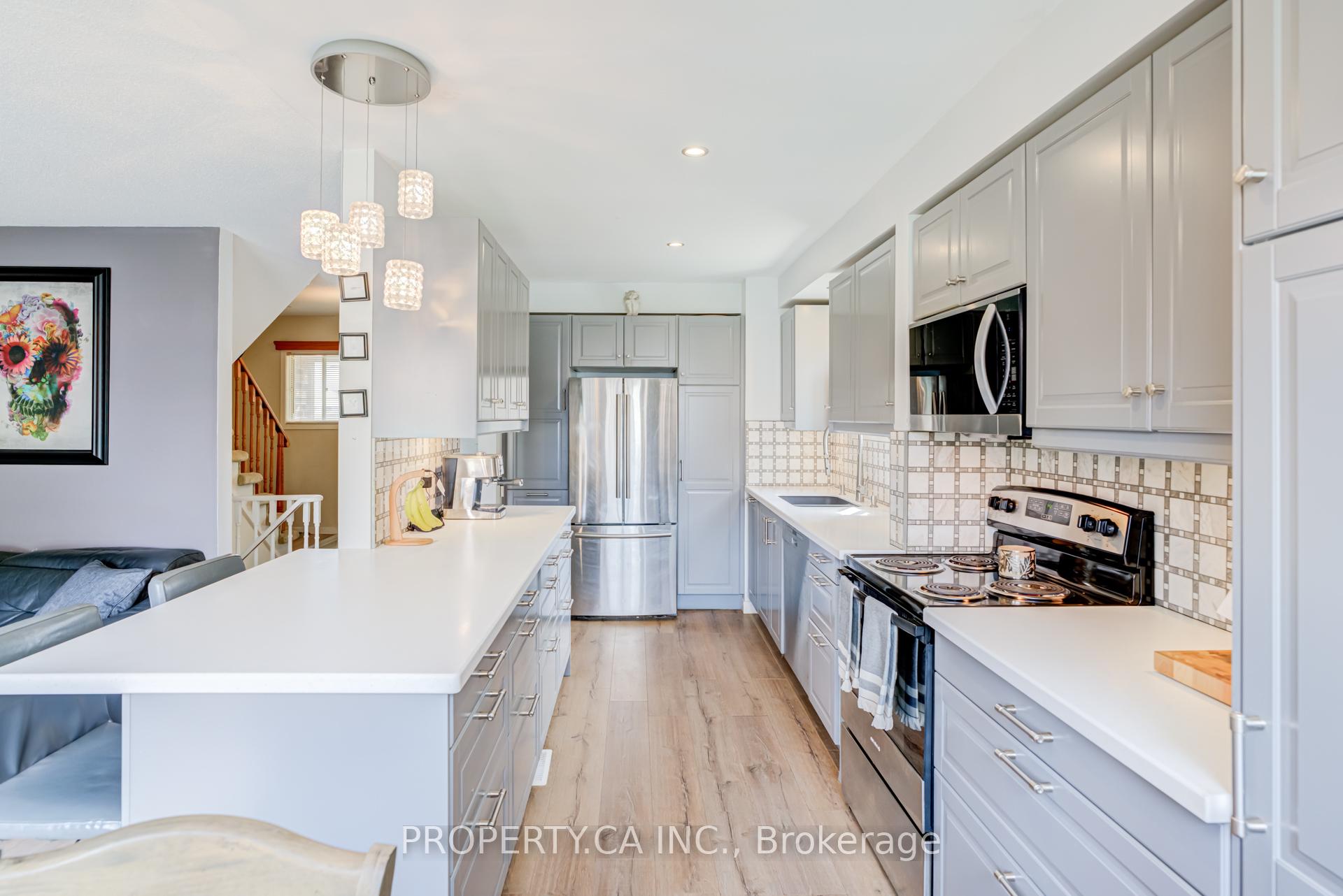 6 Hendley Drive