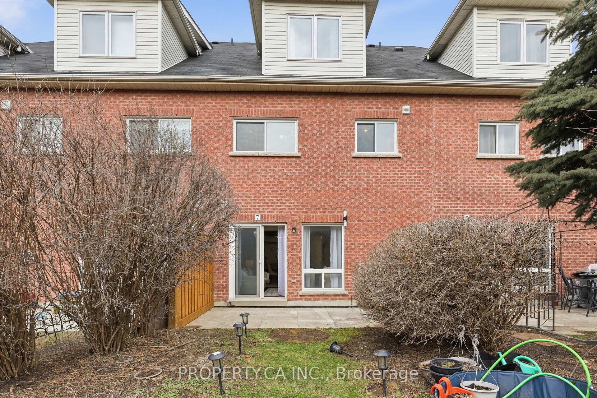 7 Torr Lane