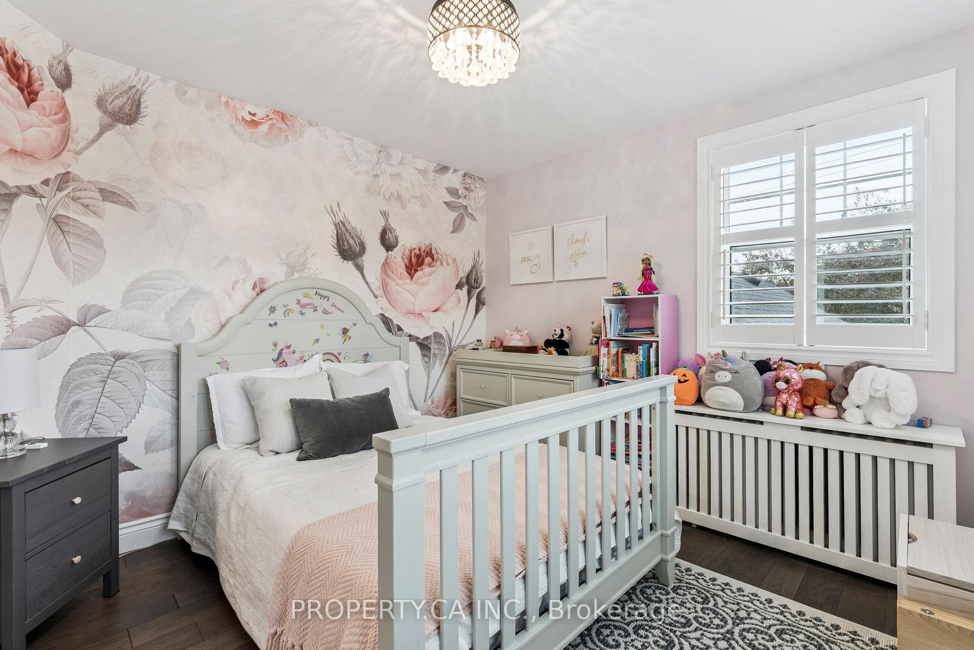 1628 Woodbine Heights Boulevard