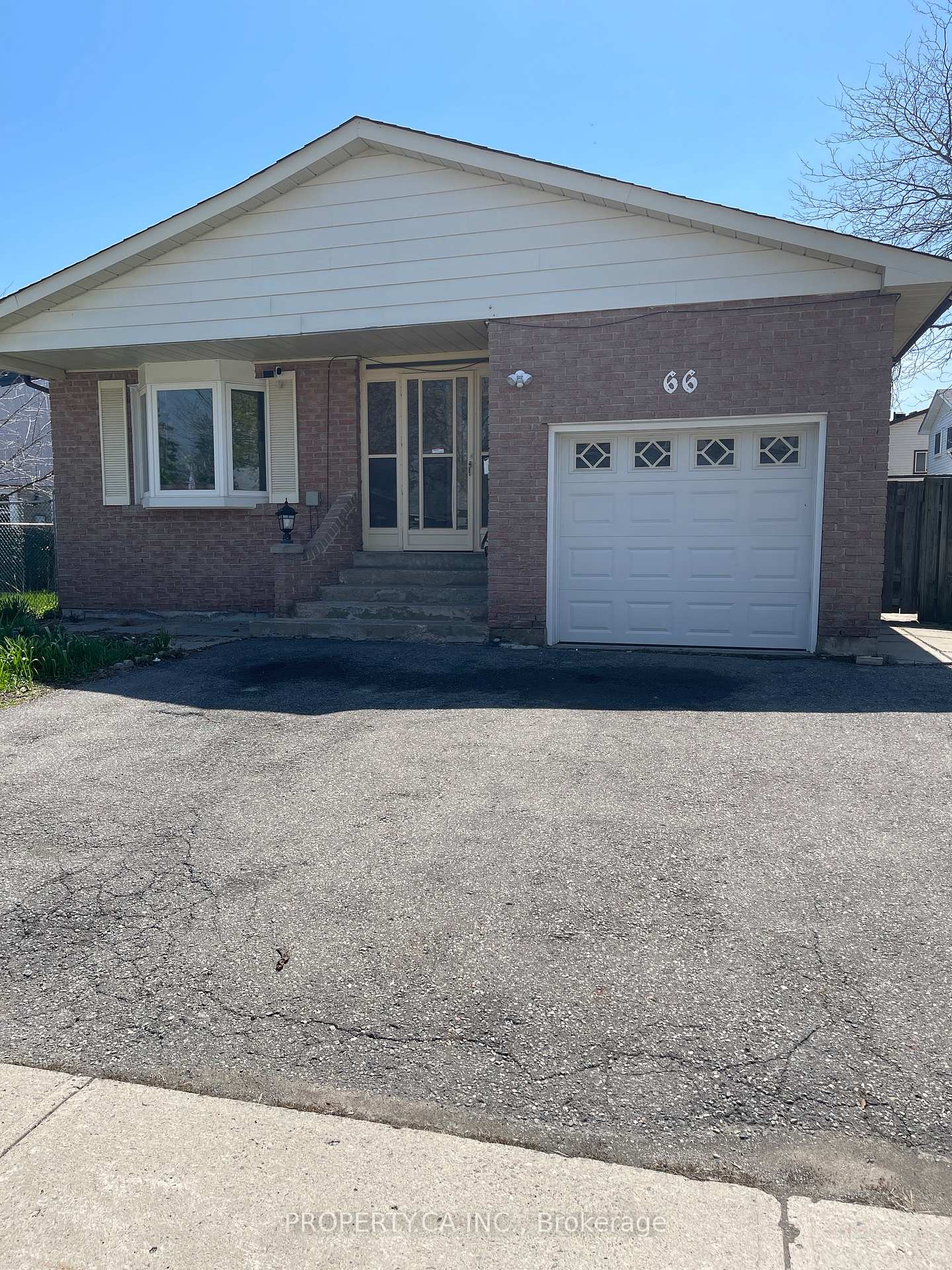 66 Ardgowan Crescent