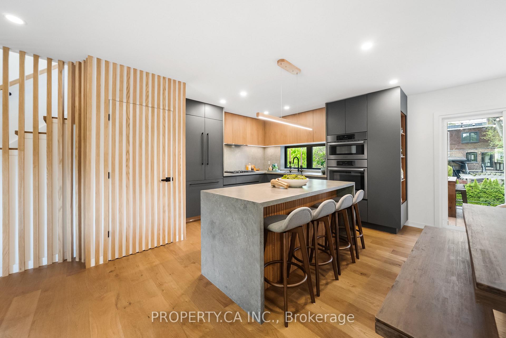 9 Maughan Crescent