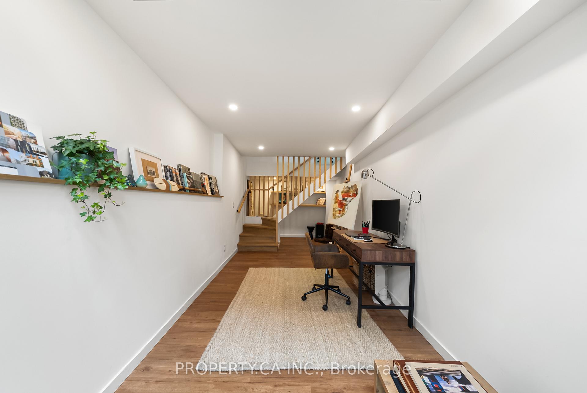 9 Maughan Crescent