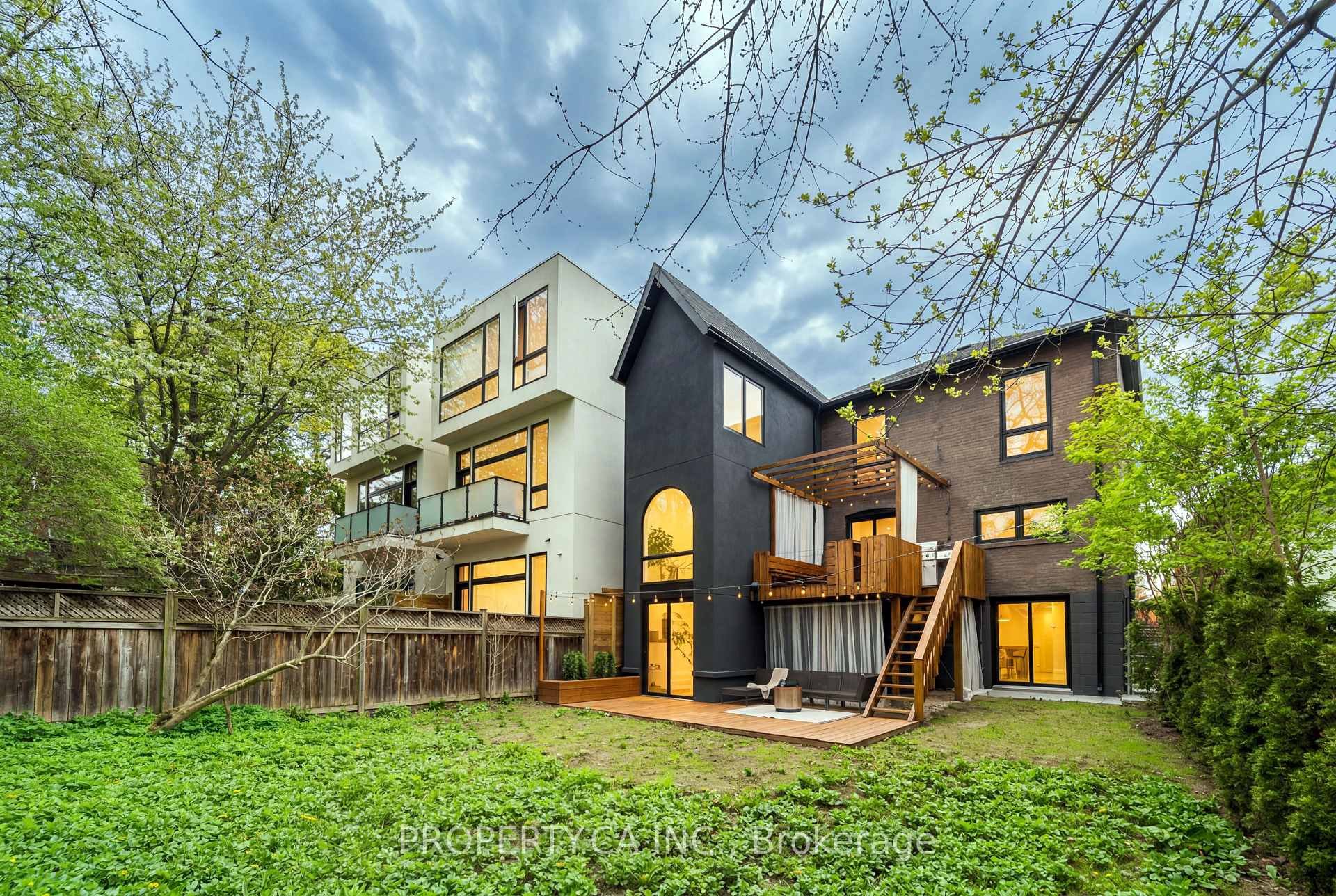 9 Maughan Crescent