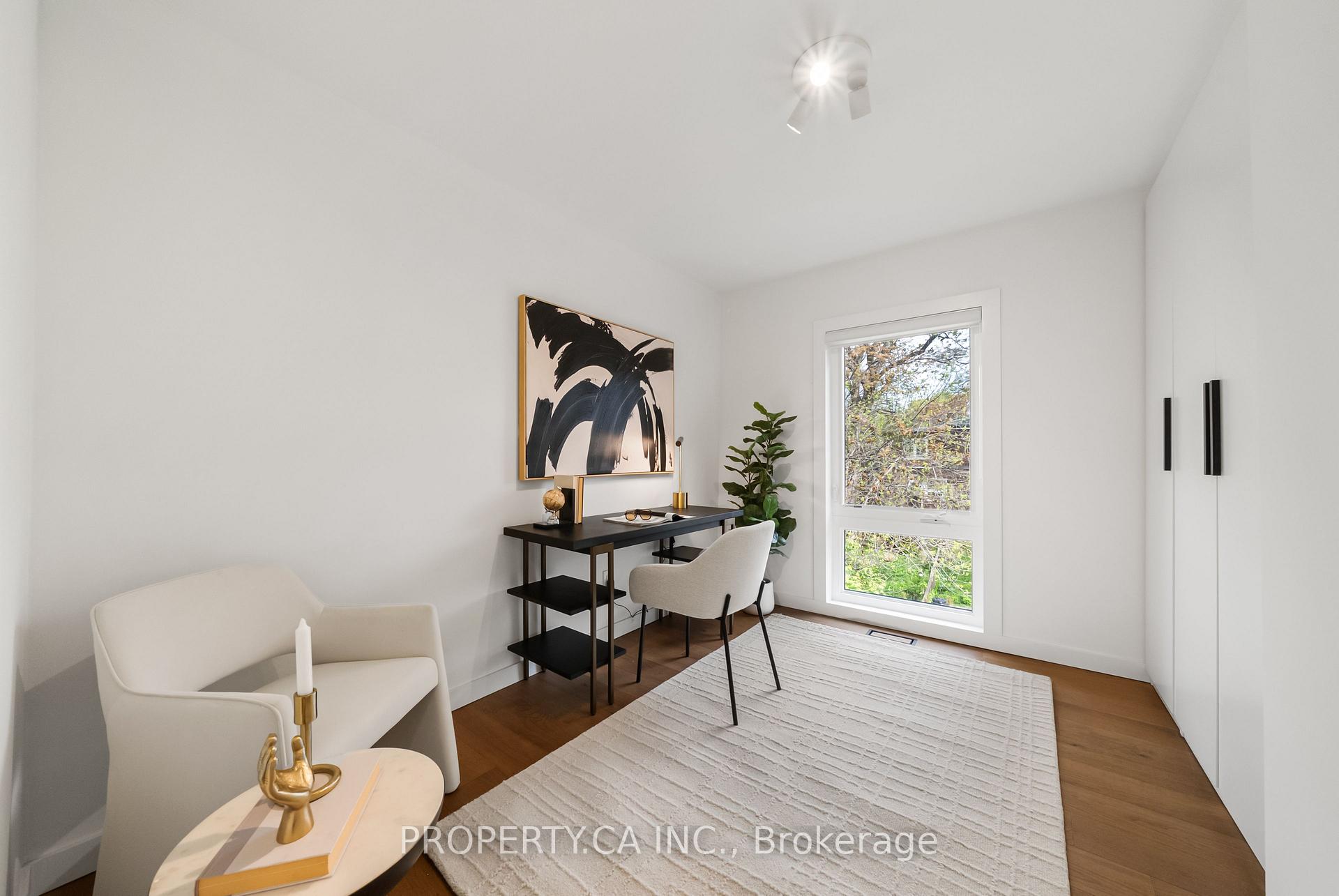 9 Maughan Crescent