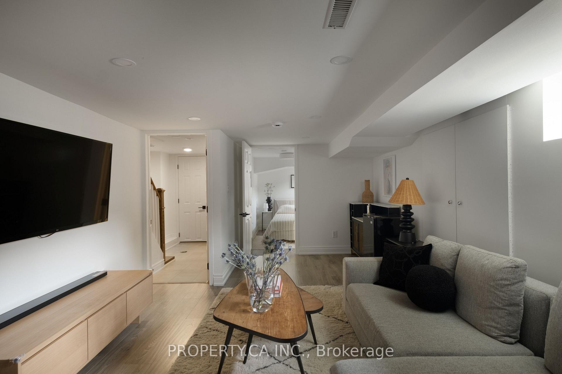 124 Milverton Boulevard