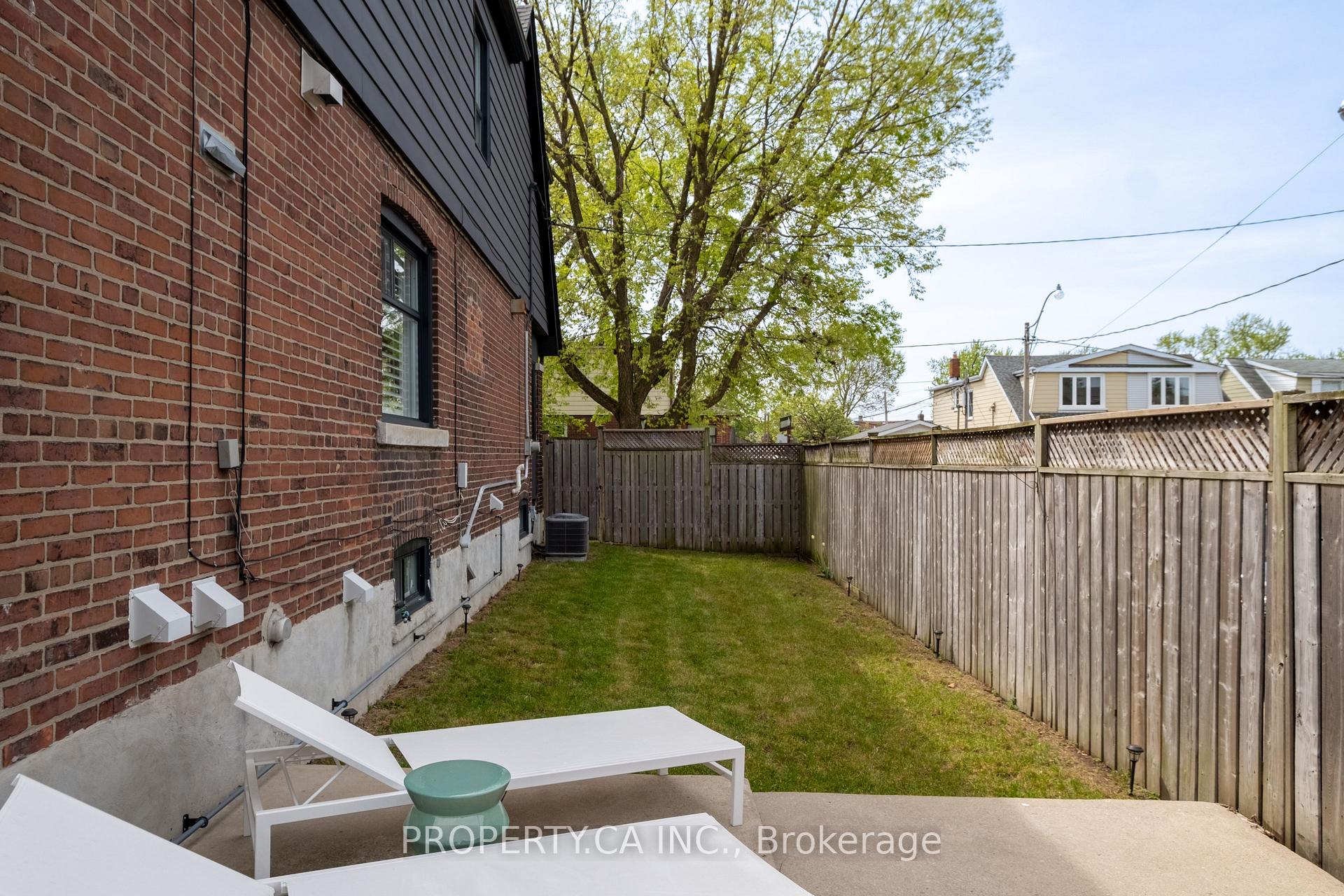 124 Milverton Boulevard