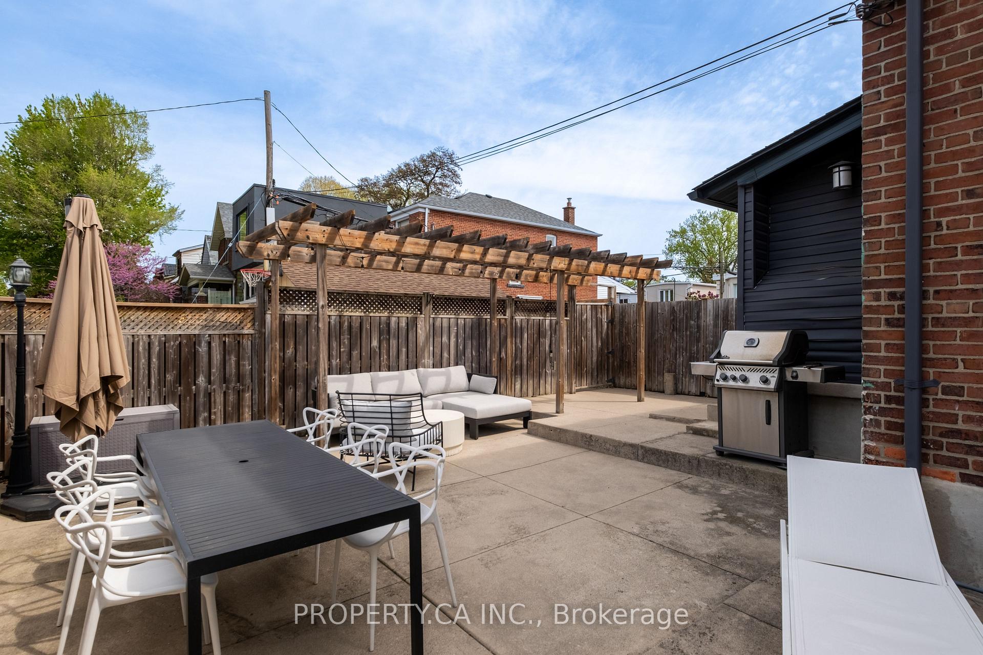 124 Milverton Boulevard