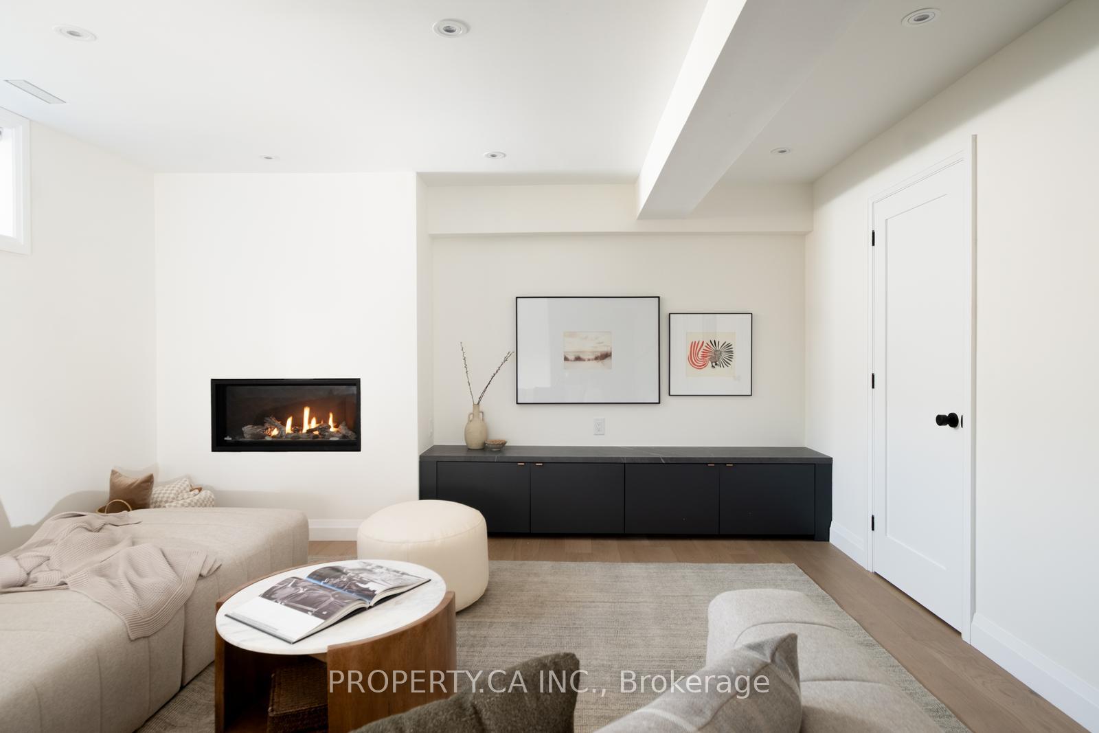 25 Hunt Club Drive