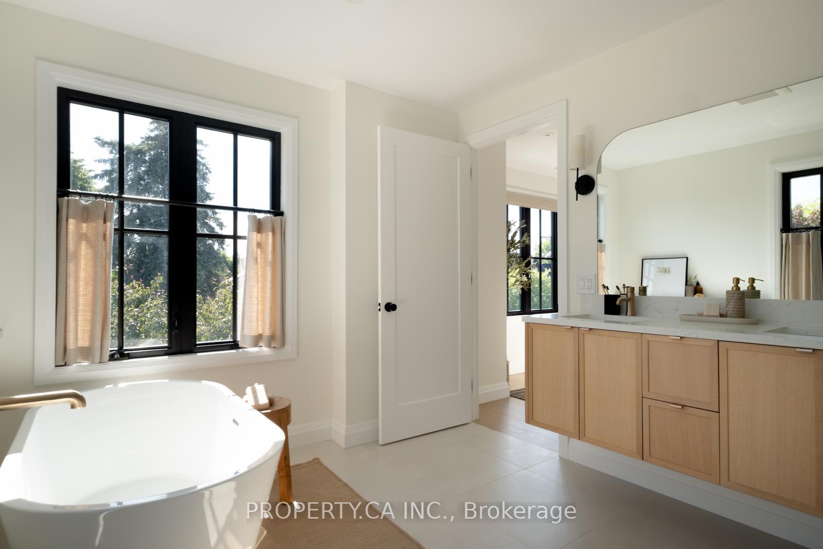 25 Hunt Club Drive