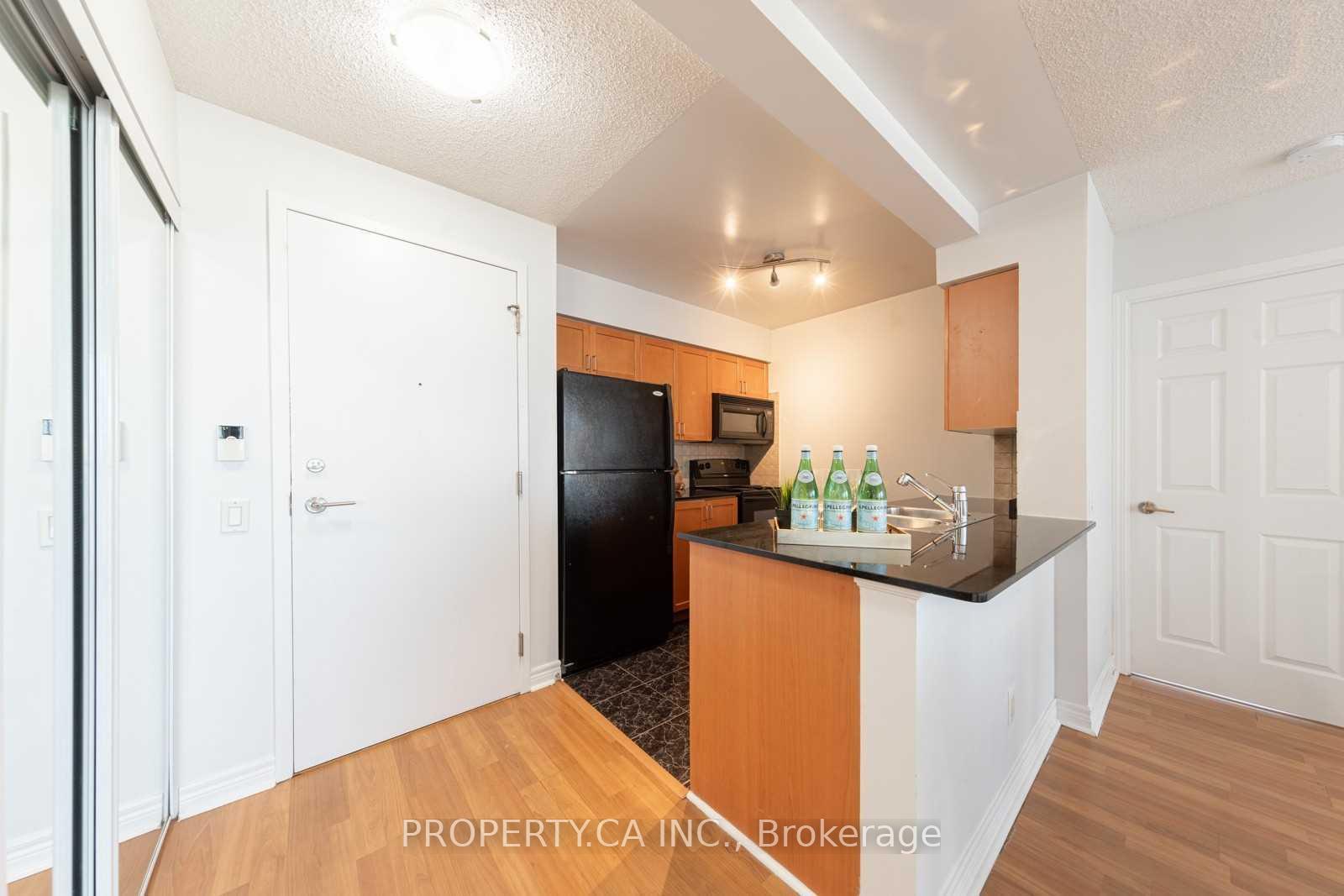 83 Borough Drive 906