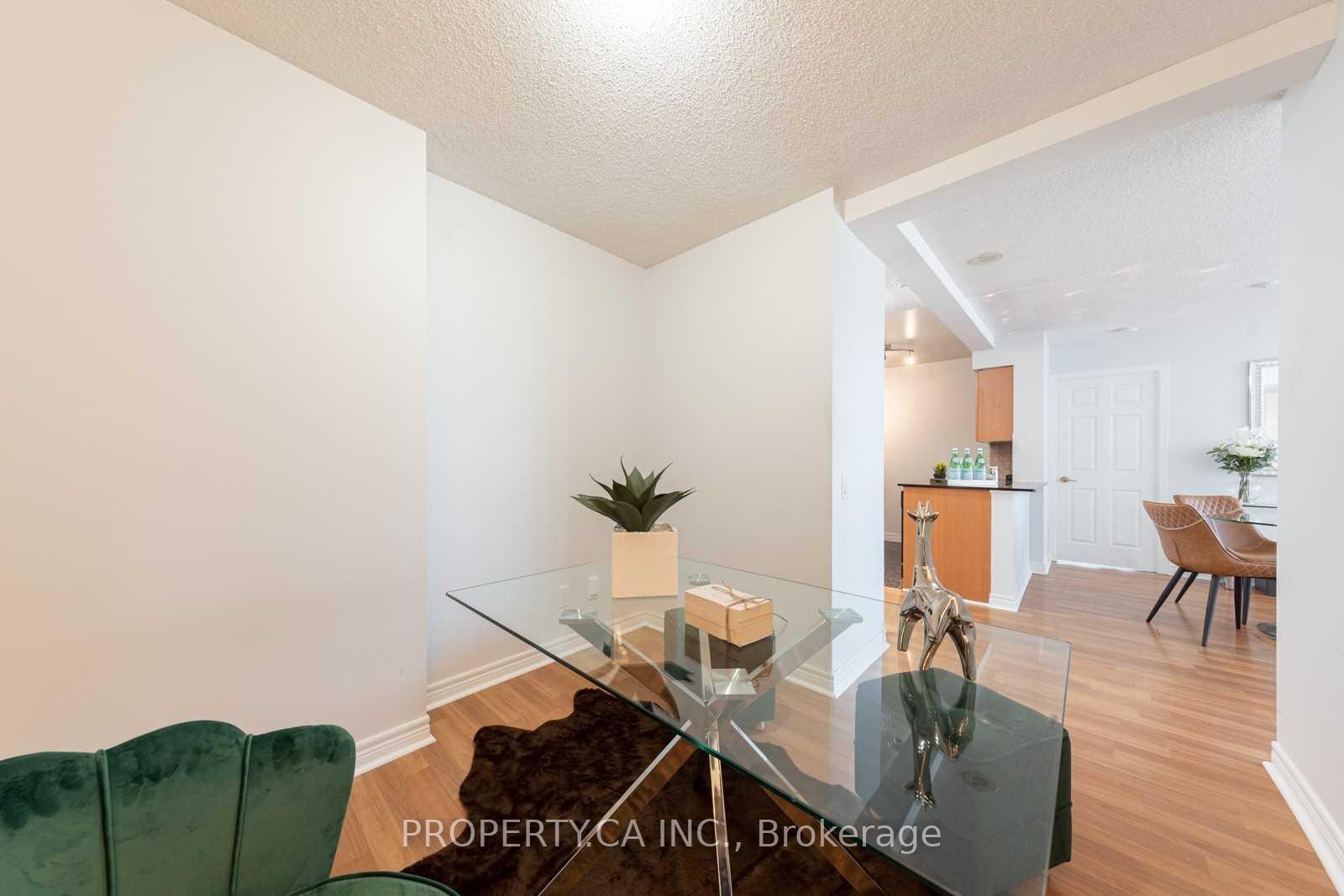 83 Borough Drive 906