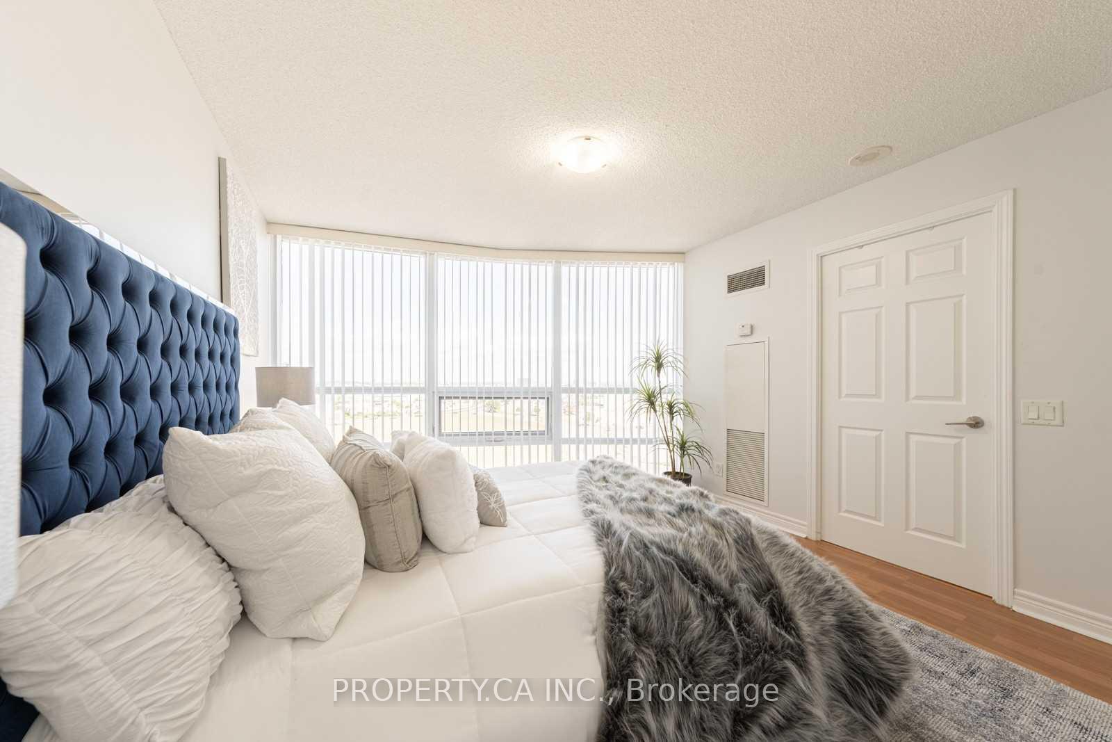 83 Borough Drive 906
