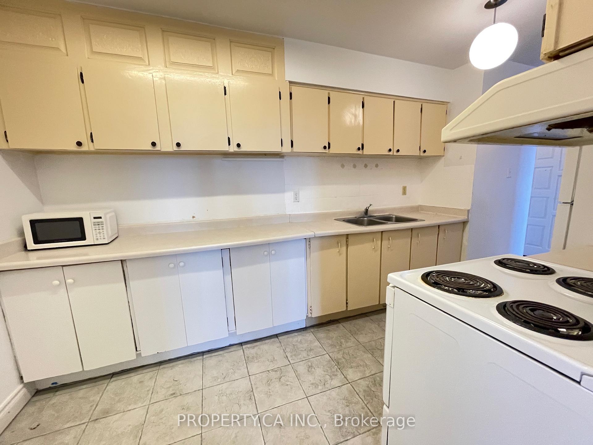 2050 Bridletowne Circle 1904